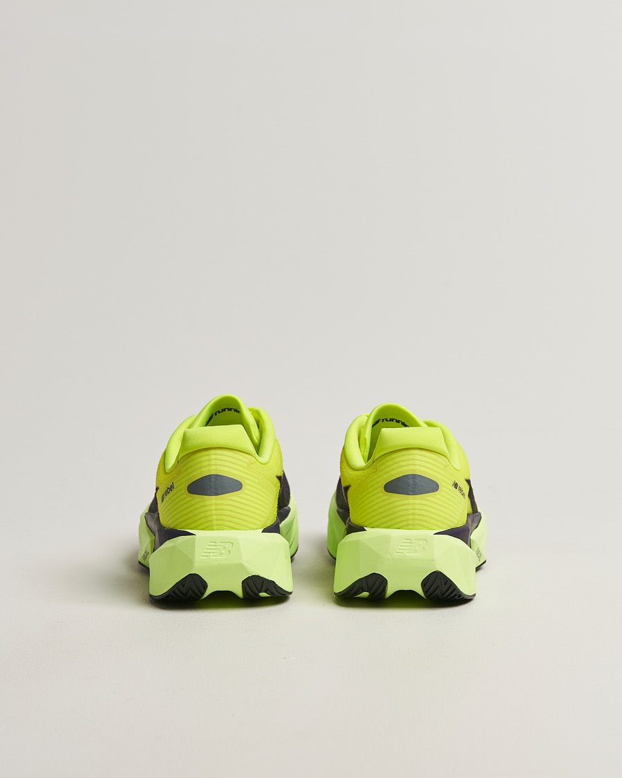 Mies | Juoksukengät | New Balance Running | FuelCell Rebel V5 Alkaline Green