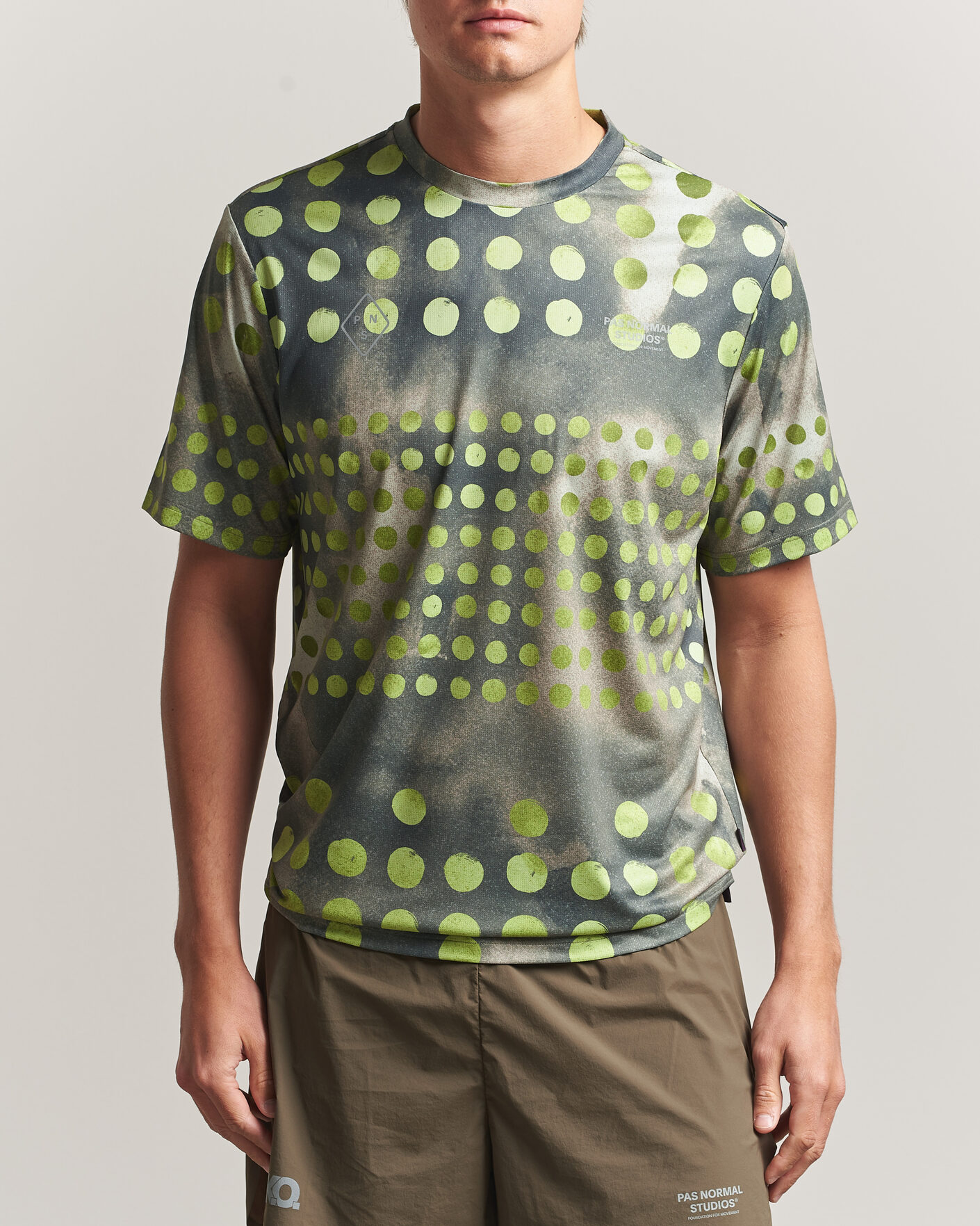 Mies | T-paidat | Pas Normal Studios | TKO Balance T-Shirt Moss Green