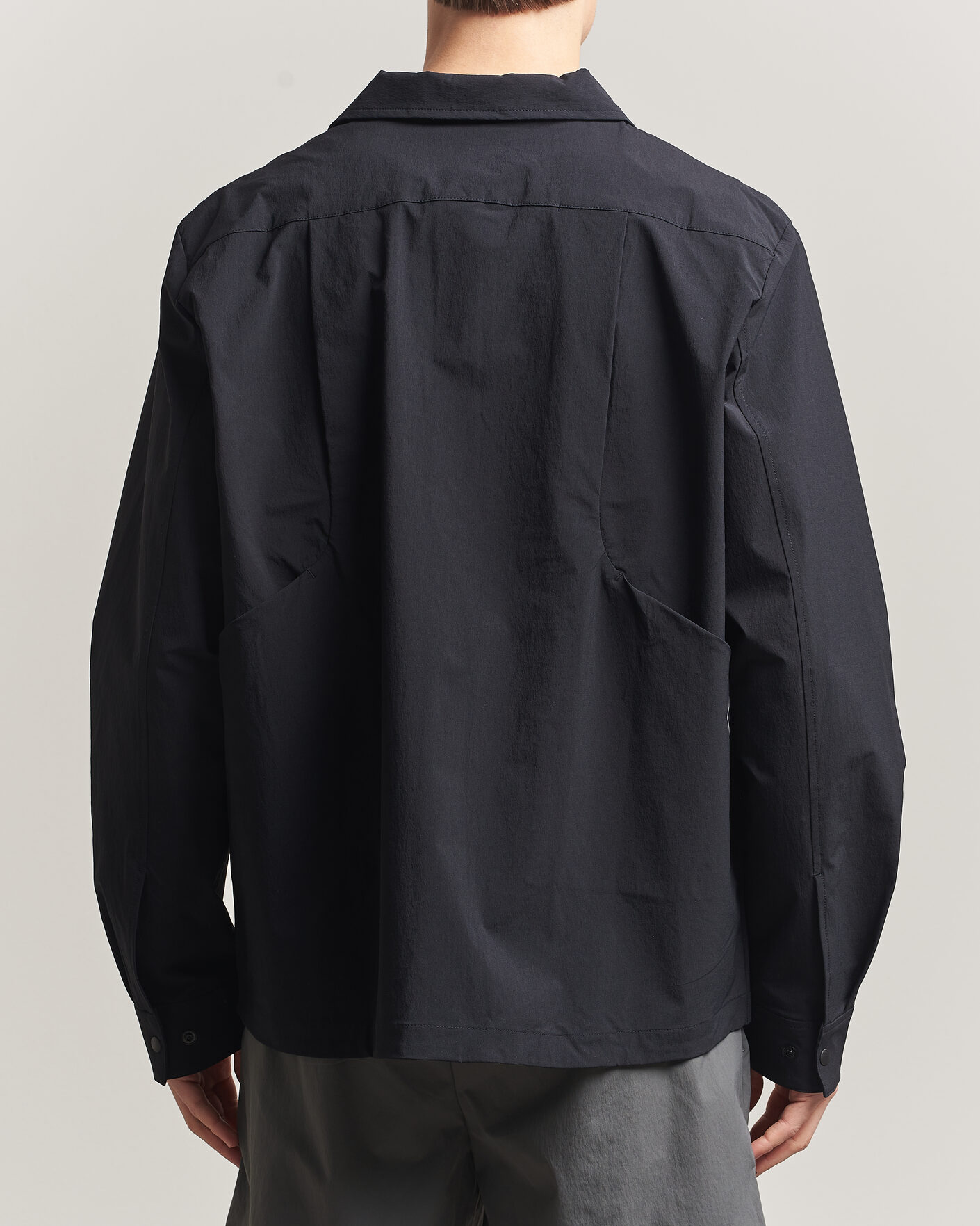 Mies | Kauluspaidat | Pas Normal Studios | Off Race Tech Overshirt Black