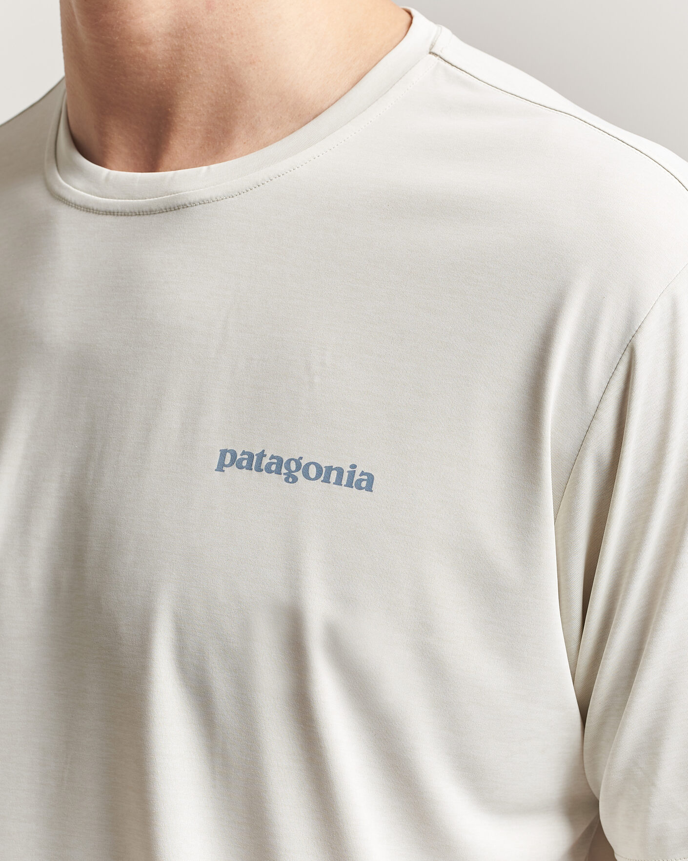 Mies | T-paidat | Patagonia | Cap Cool Daily Logo T-Shirt Dyno White