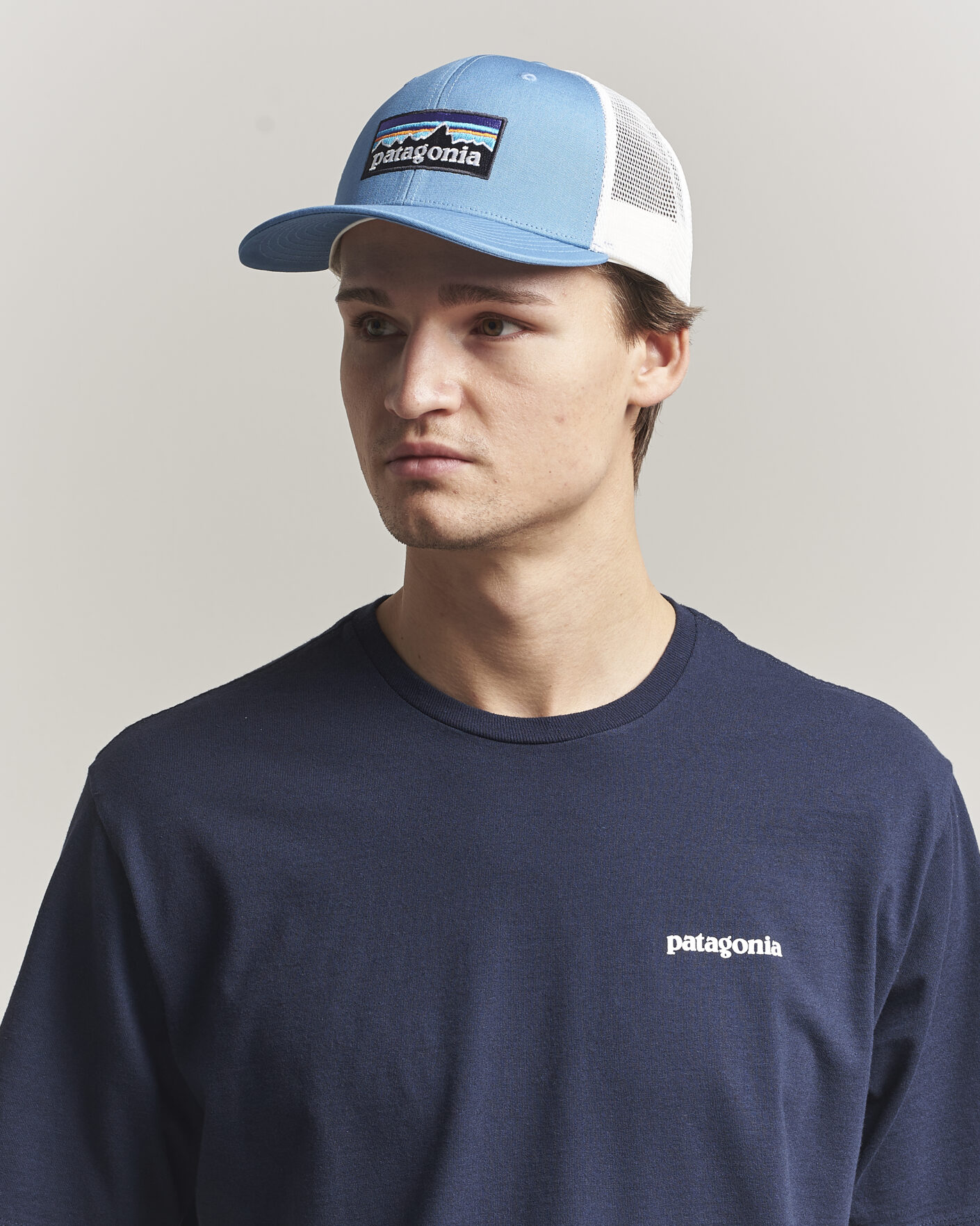 Mies | Päähineet | Patagonia | P-6 Logo Trucker Hat Shore Blue