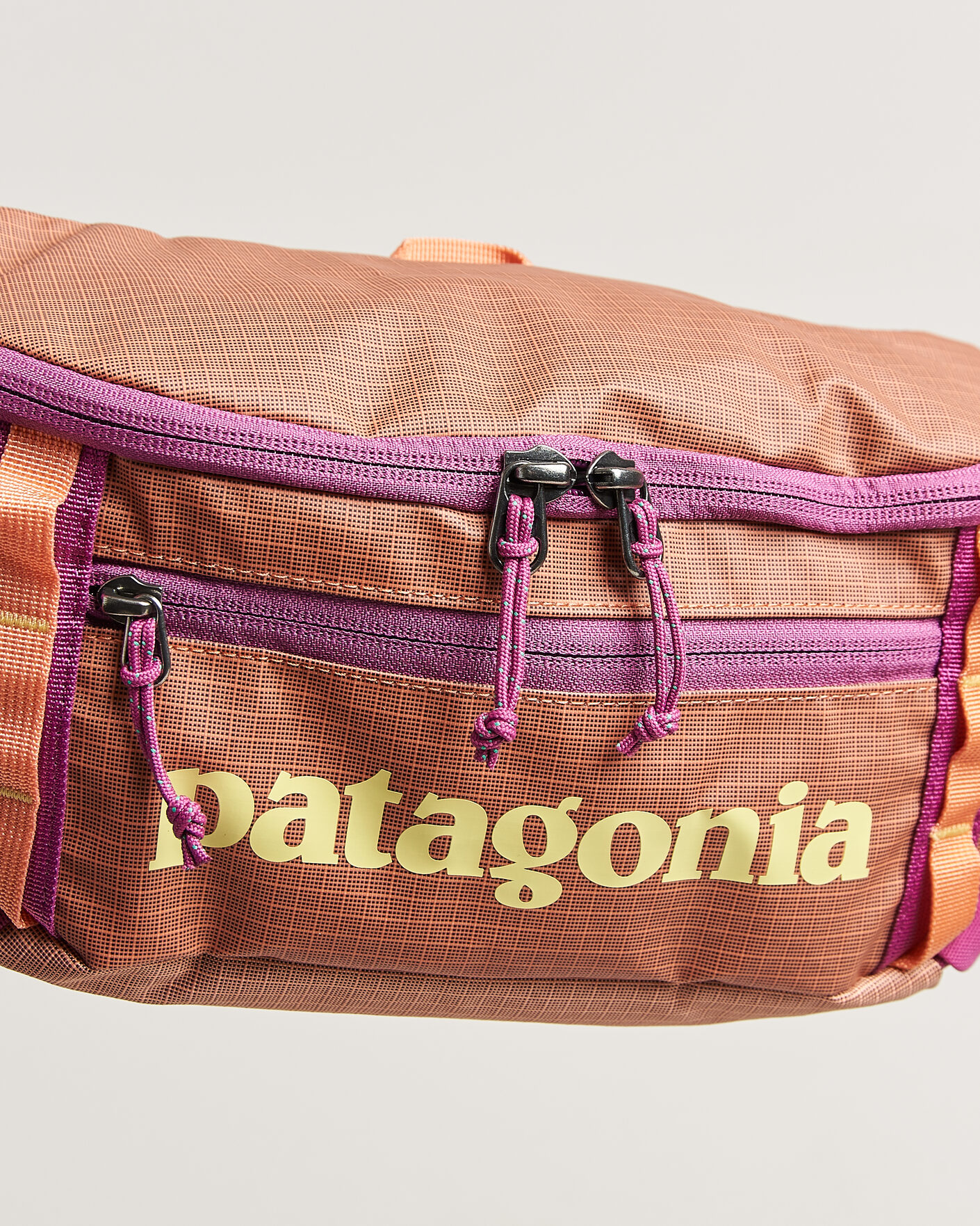 Mies | Laukut | Patagonia | Black Hole Waist Pack 5L Peach Sherbet