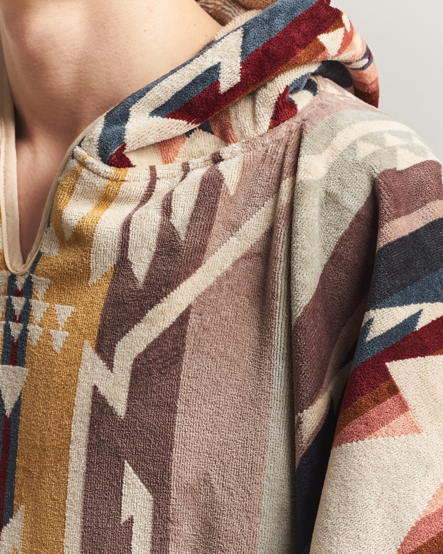 Mies | Pendleton Jacquard Hooded Towel White Sands Tan | Pendleton | Jacquard Hooded Towel White Sands Tan