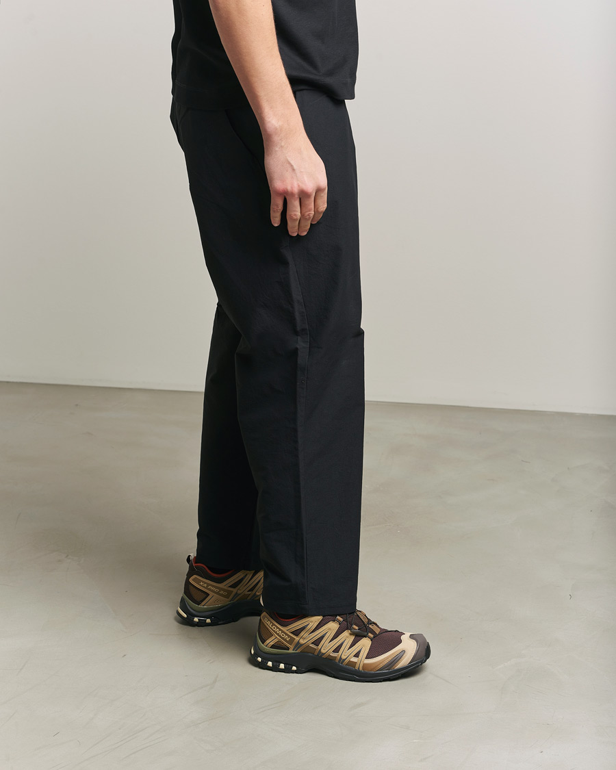 Mies | Maastojuoksukengät | Salomon | XA Pro 3D Sneakers Black Coffee/Kelp