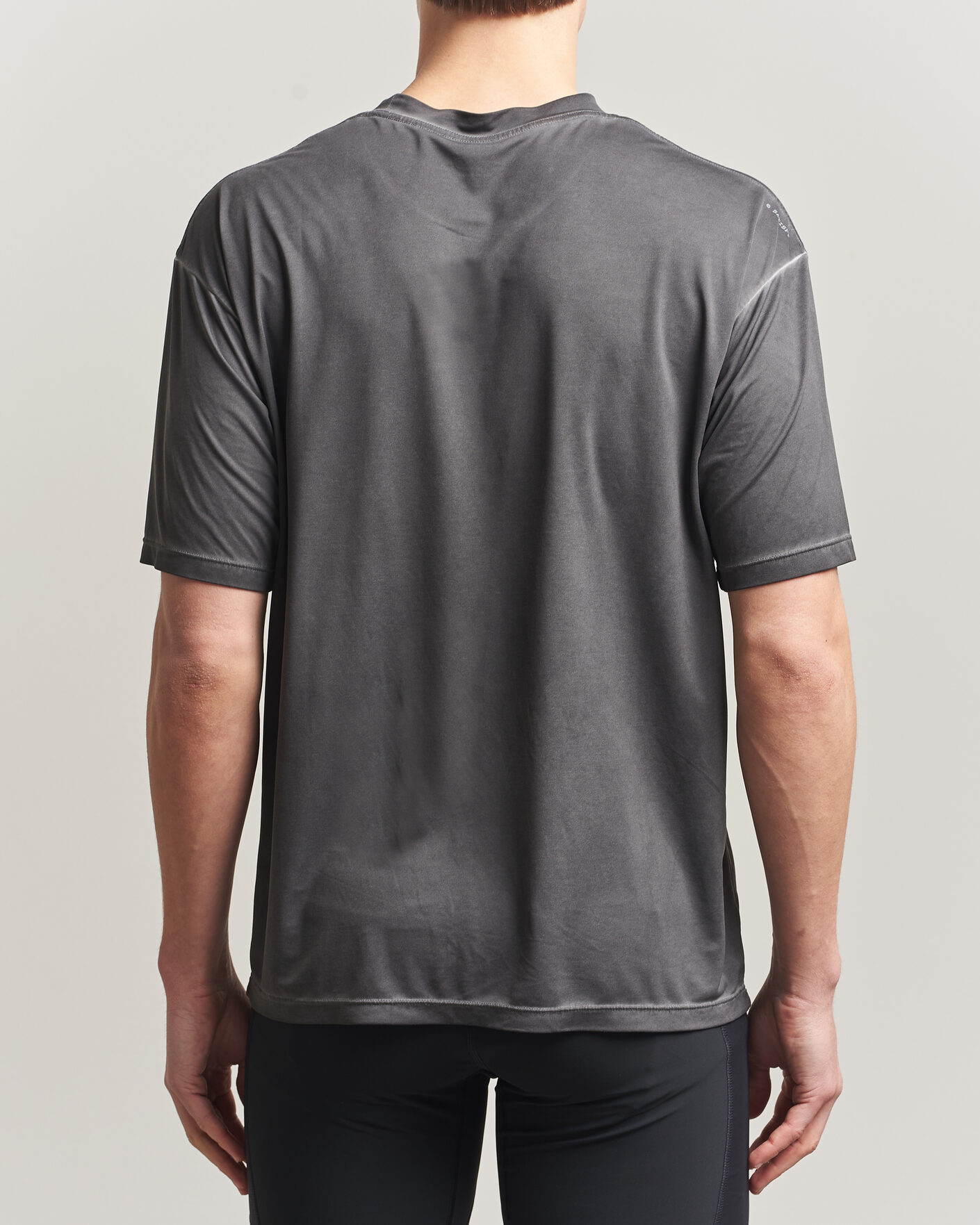 Mies | T-paidat | Satisfy | AuraLite T-Shirt Pigment Black