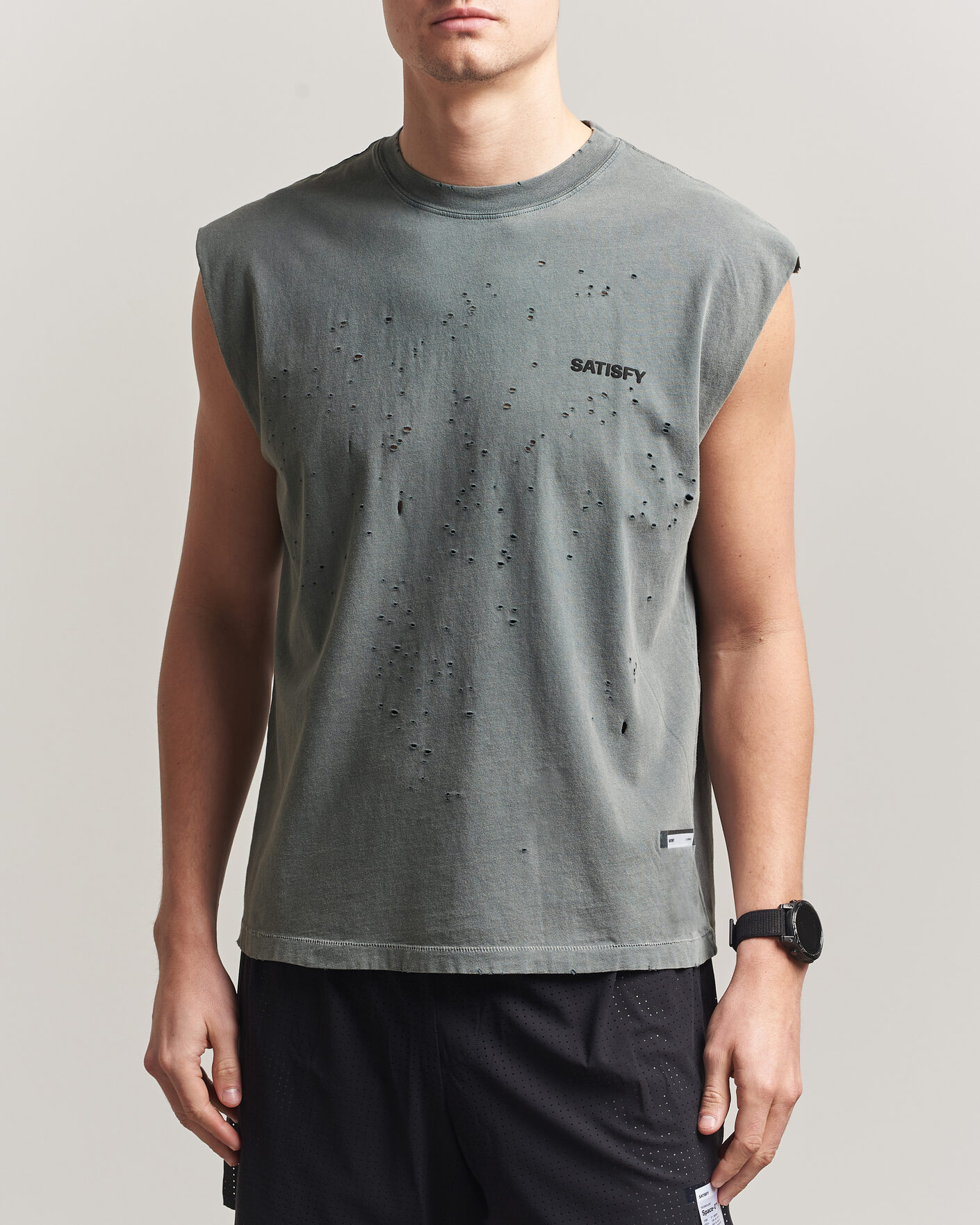 Mies | T-paidat | Satisfy | MothTech Muscle Tee Faded Black