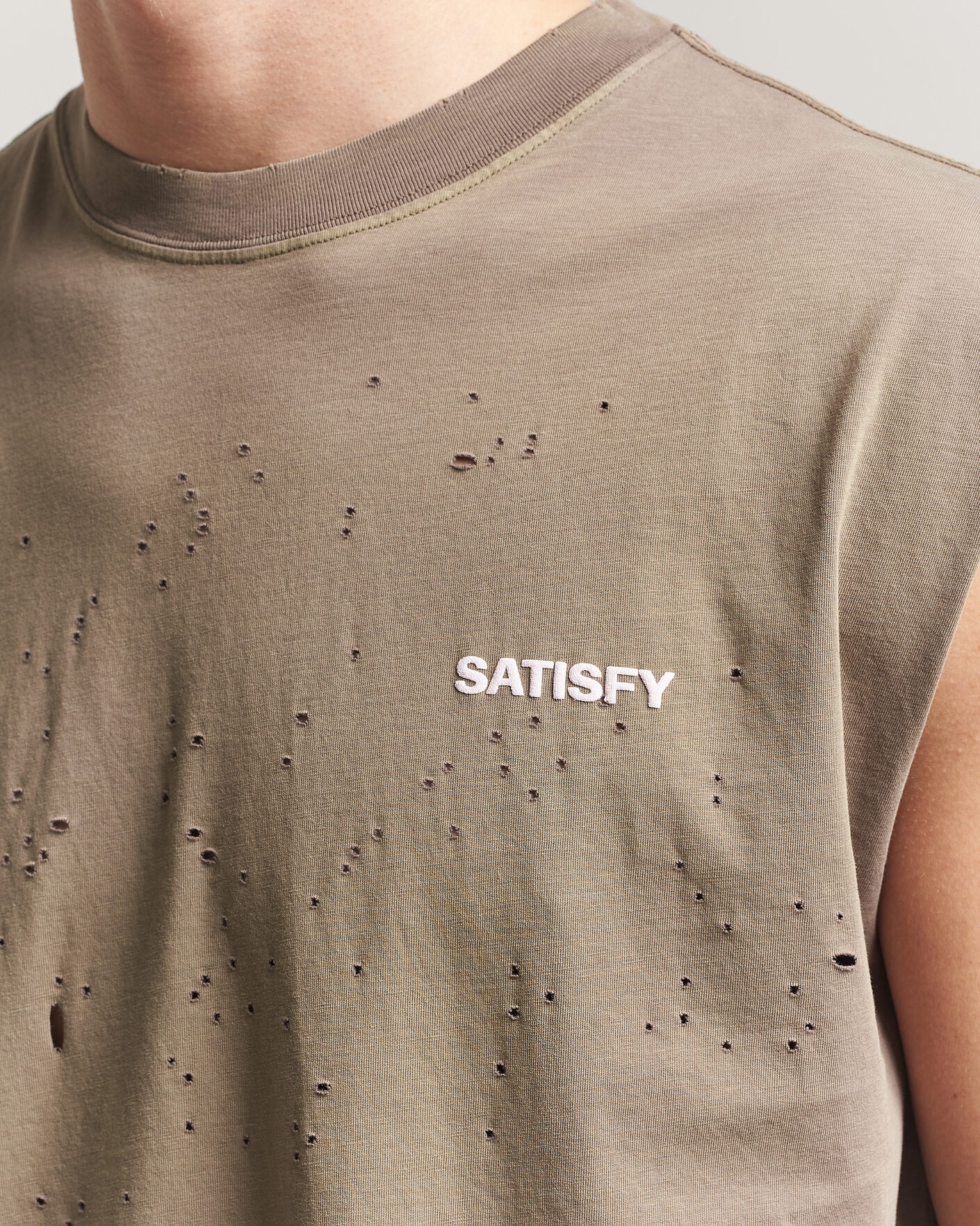 Mies | T-paidat | Satisfy | MothTech Muscle Tee Sun Bleached Falcon