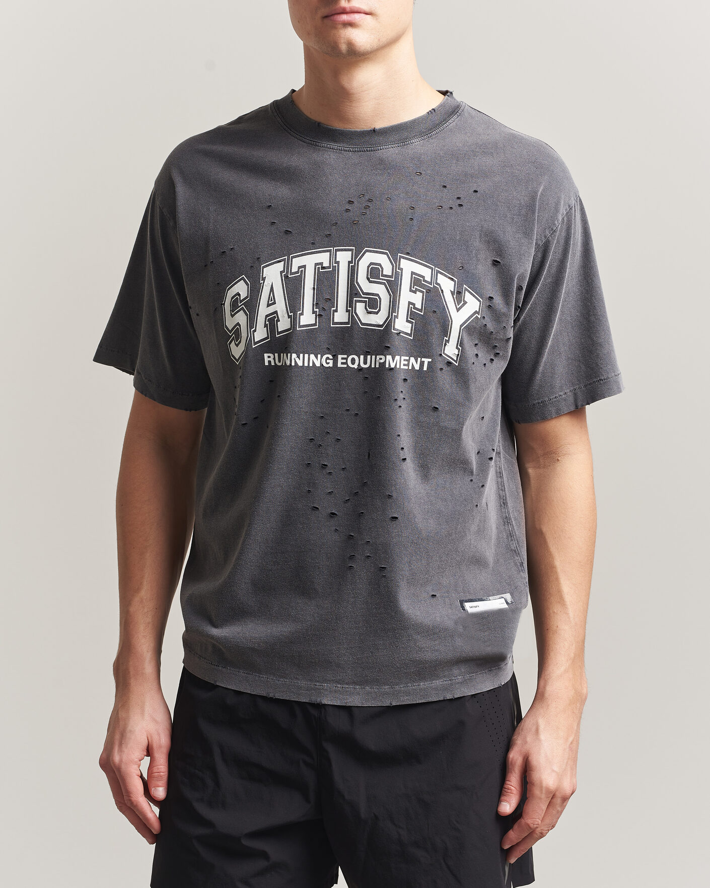 Mies | T-paidat | Satisfy | MothTech T-Shirt Aged Black