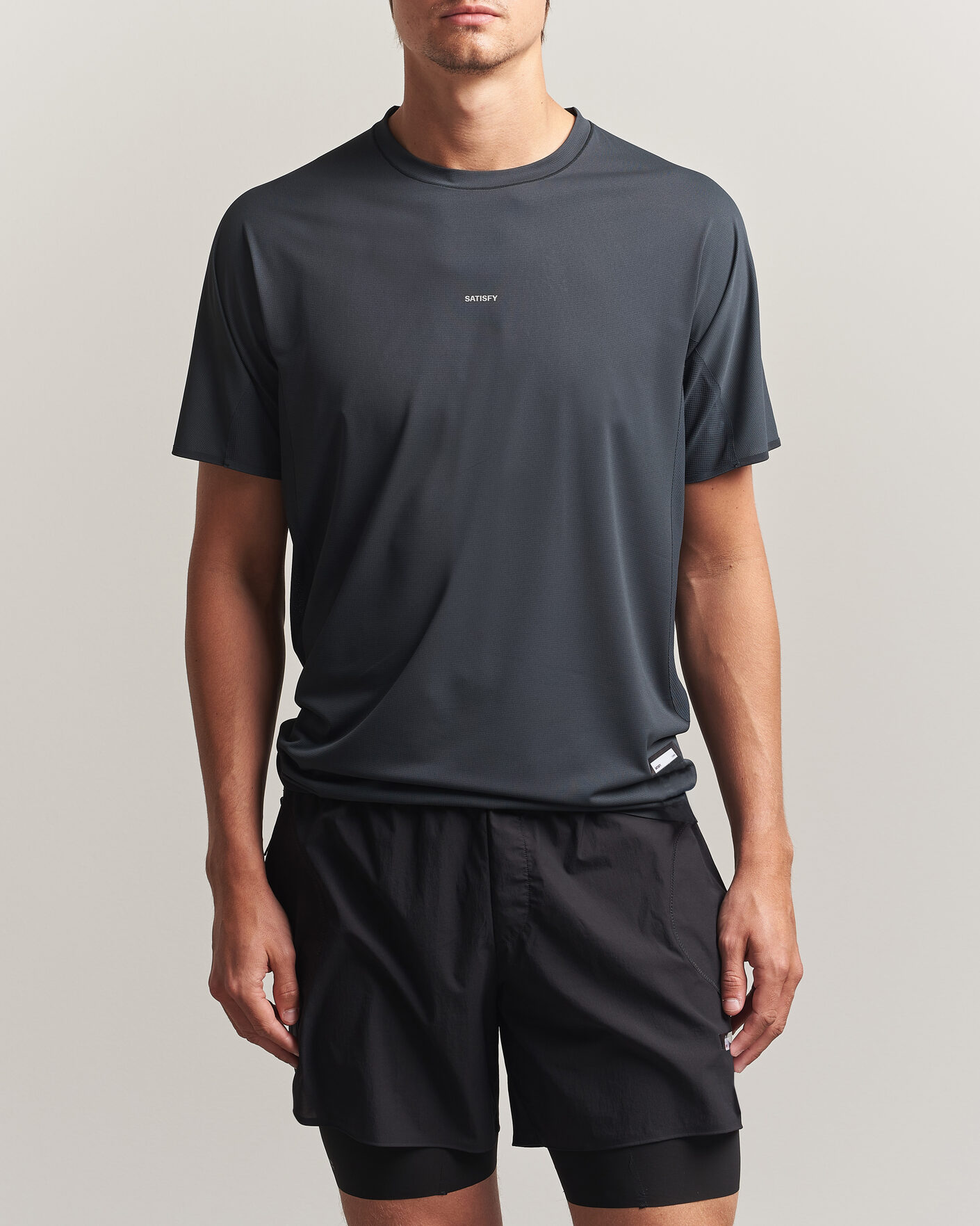 Mies | T-paidat | Satisfy | AuraLite UV T-Shirt Black
