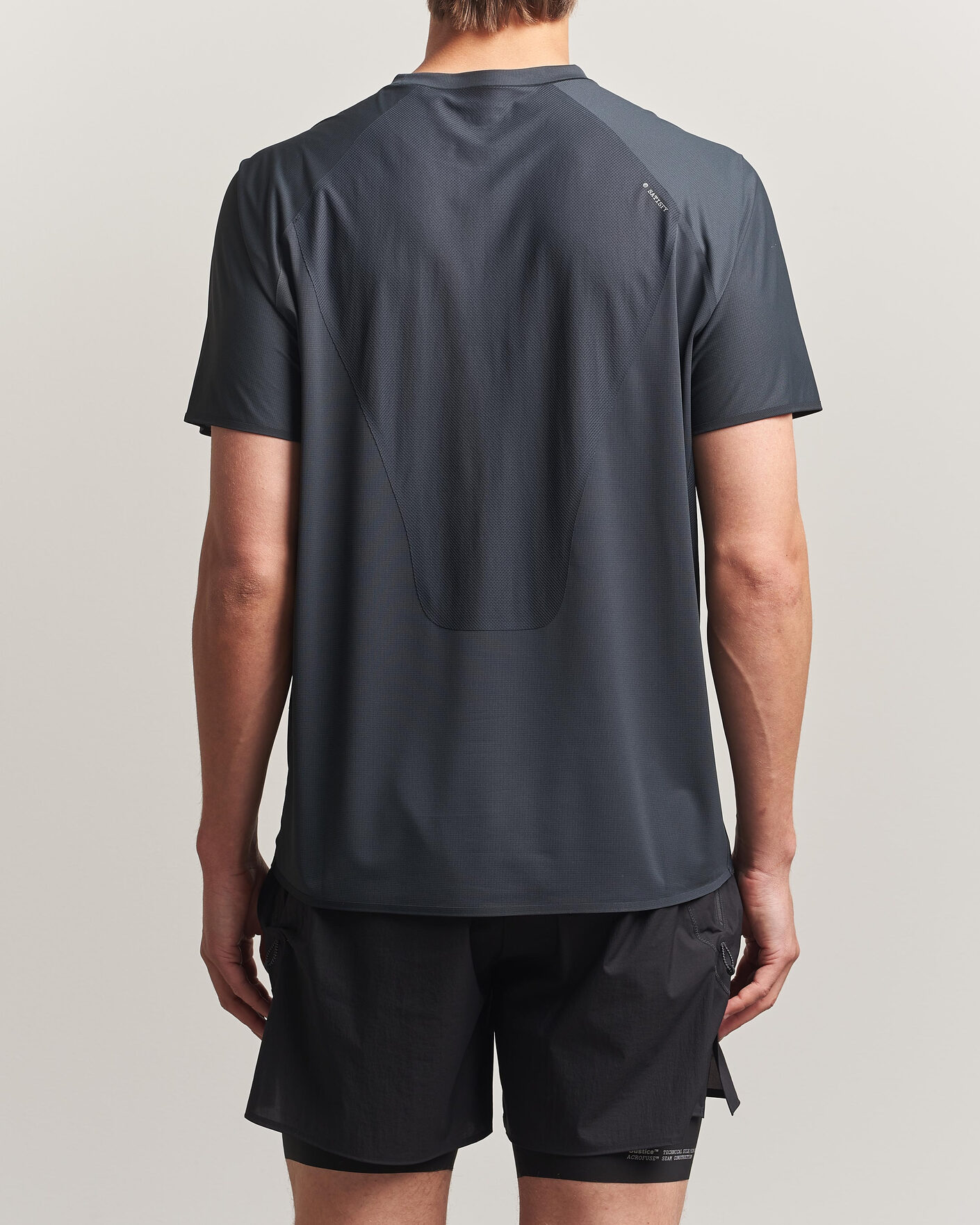 Mies | T-paidat | Satisfy | AuraLite UV T-Shirt Black