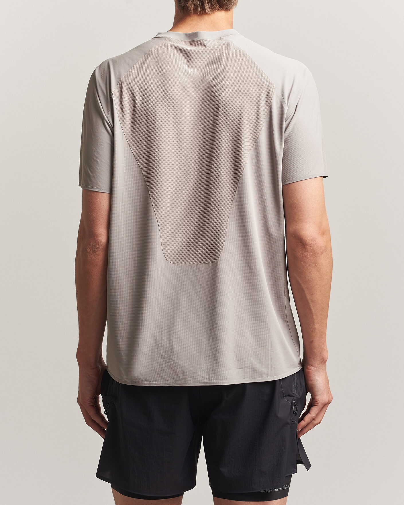 Mies | T-paidat | Satisfy | AuraLite UV T-Shirt Moon Rock