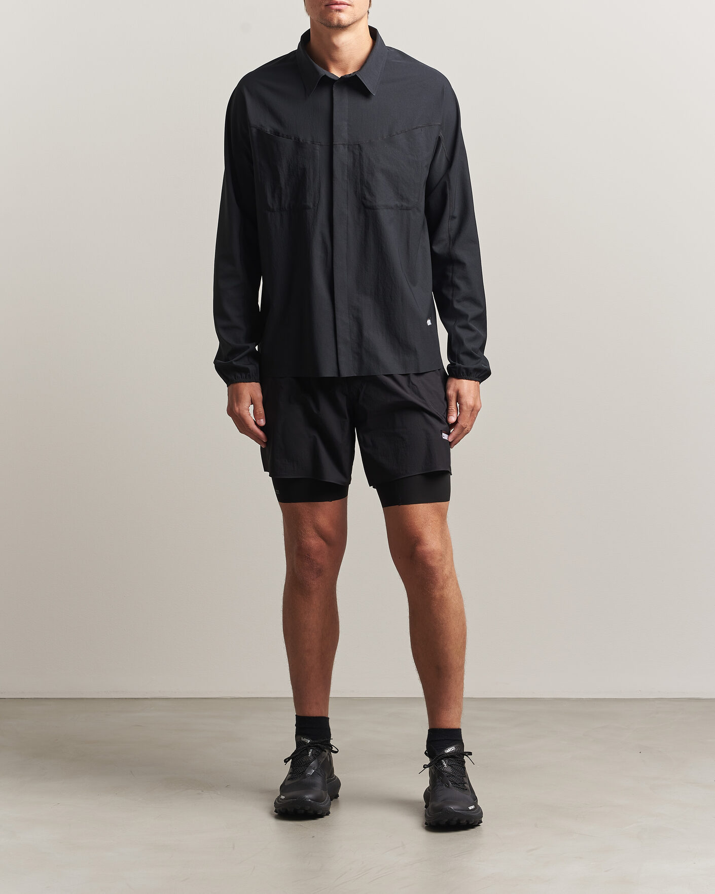 Mies | Kauluspaidat | Satisfy | PeaceShell River Shirt Black