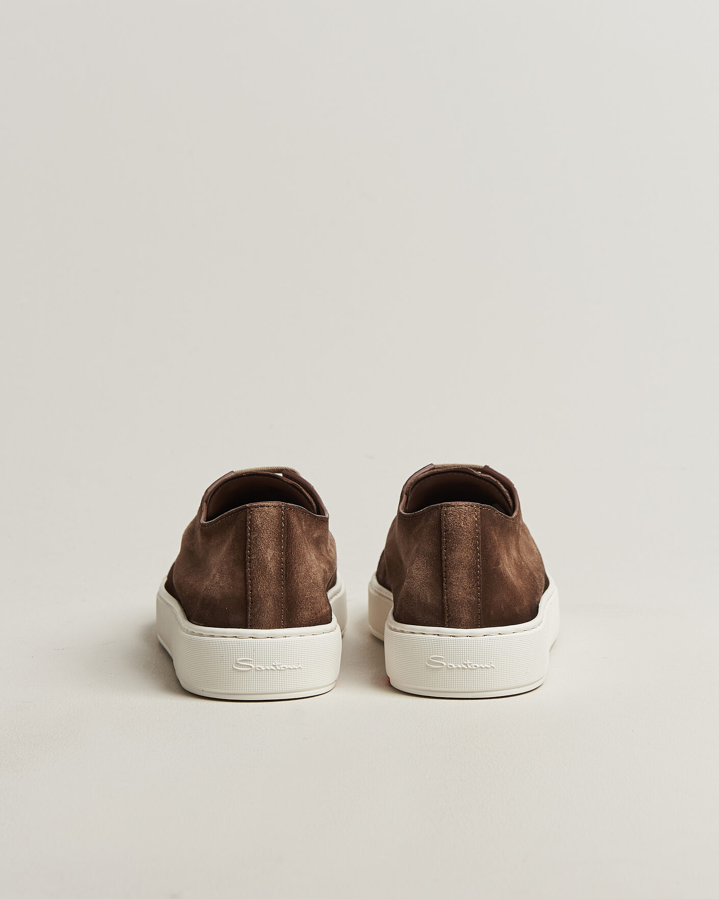Mies | Tennarit | Santoni | Cleanic Silk Suede Sneakers Dark Brown
