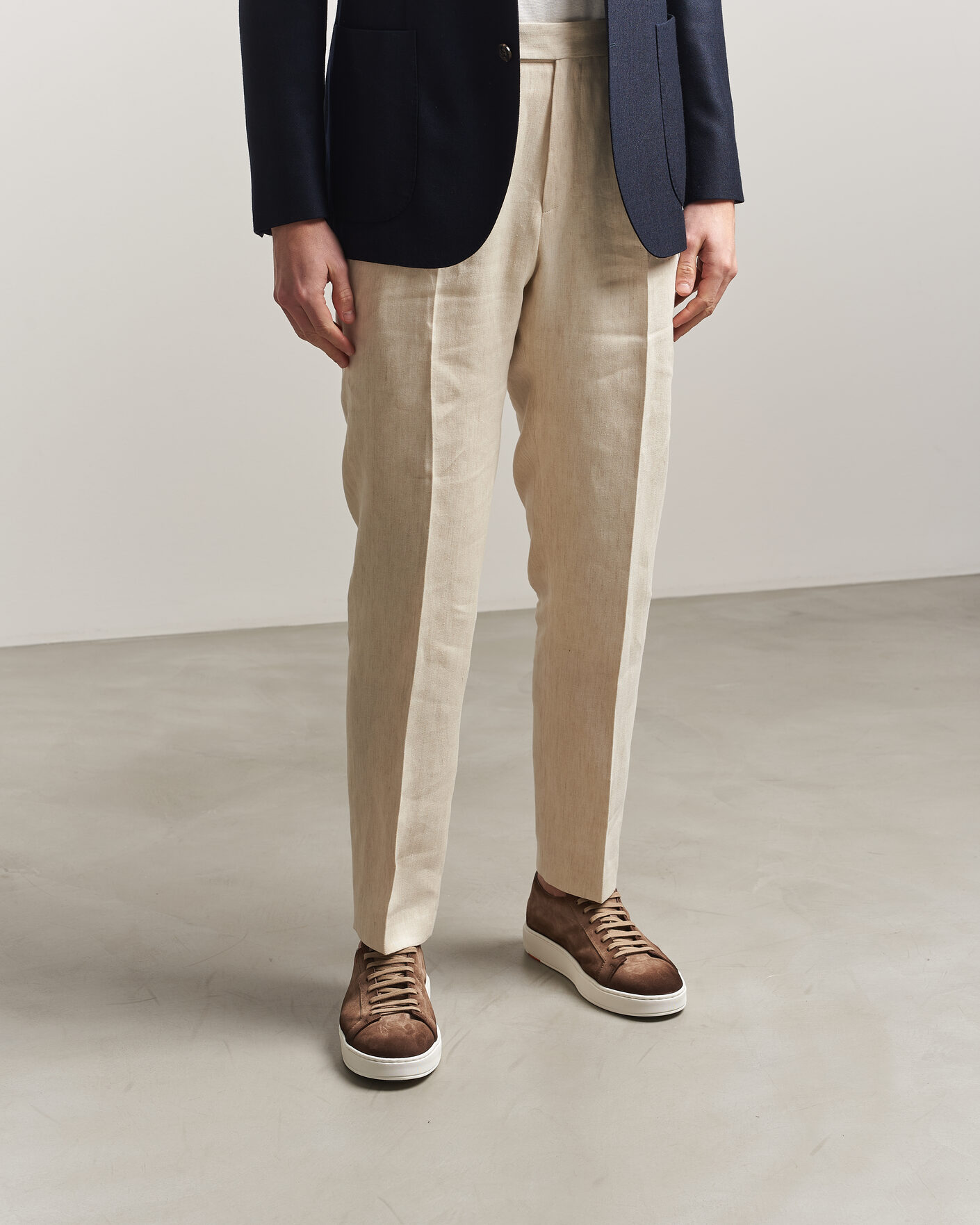 Mies | Tennarit | Santoni | Cleanic Silk Suede Sneakers Dark Brown