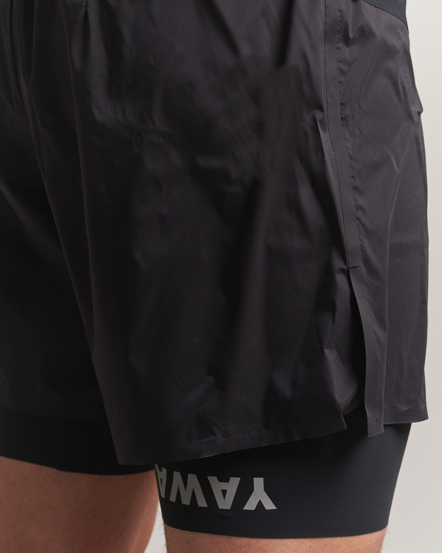 Mies | Shortsit | Satisfy | TechSilk 8 Inch Shorts Black
