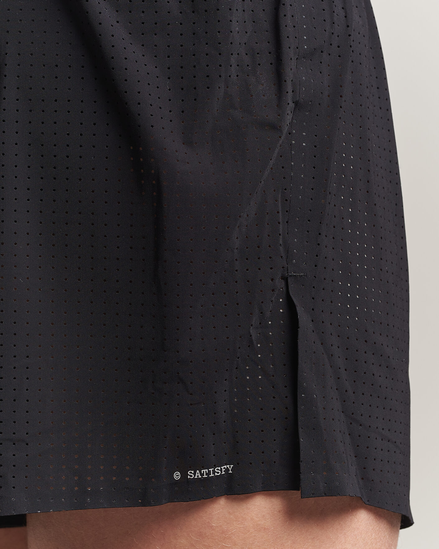 Mies | Shortsit | Satisfy | Space-O 2.5 Inch Shorts Black