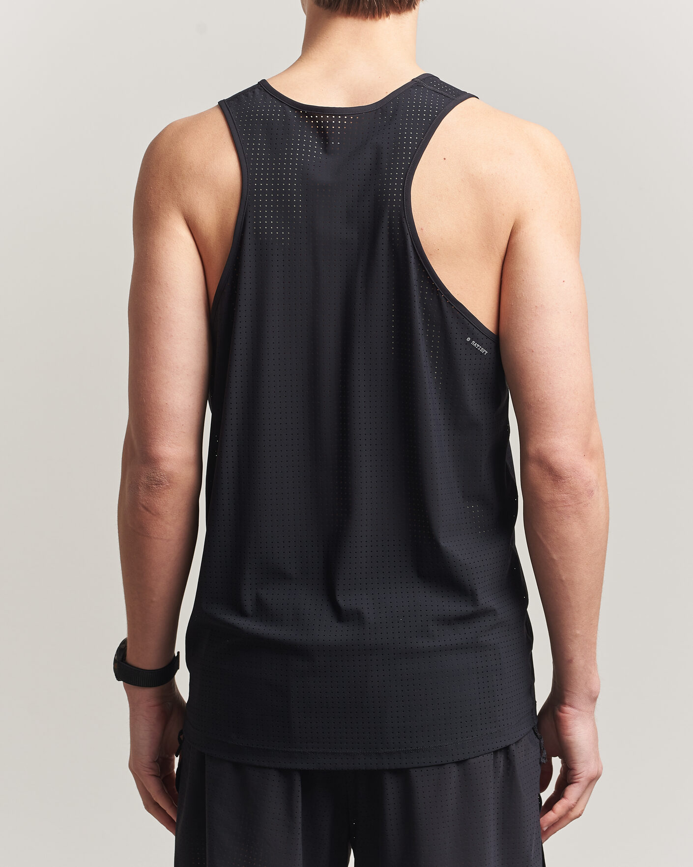 Mies | T-paidat | Satisfy | Space-O Singlet Black