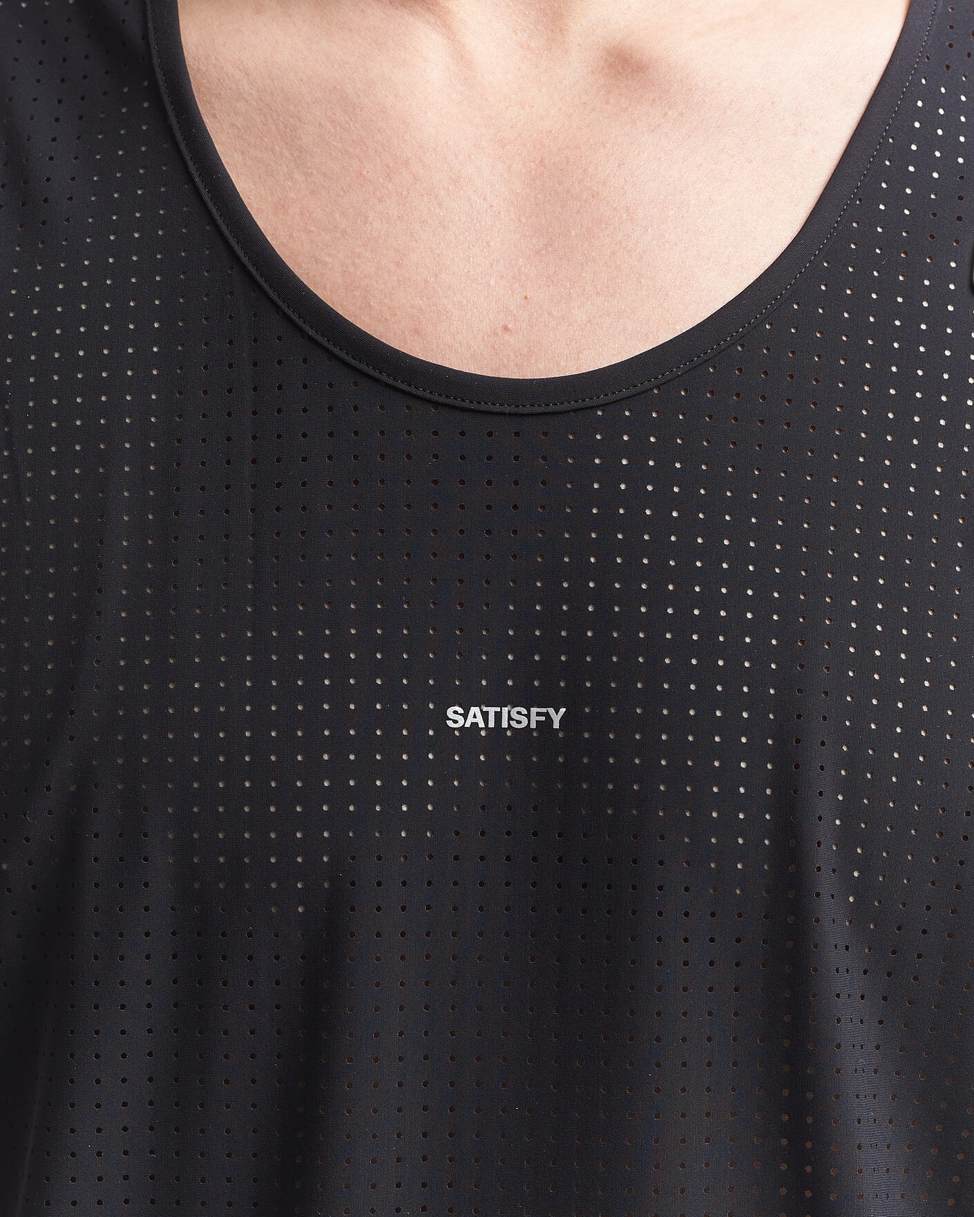 Mies | T-paidat | Satisfy | Space-O Singlet Black