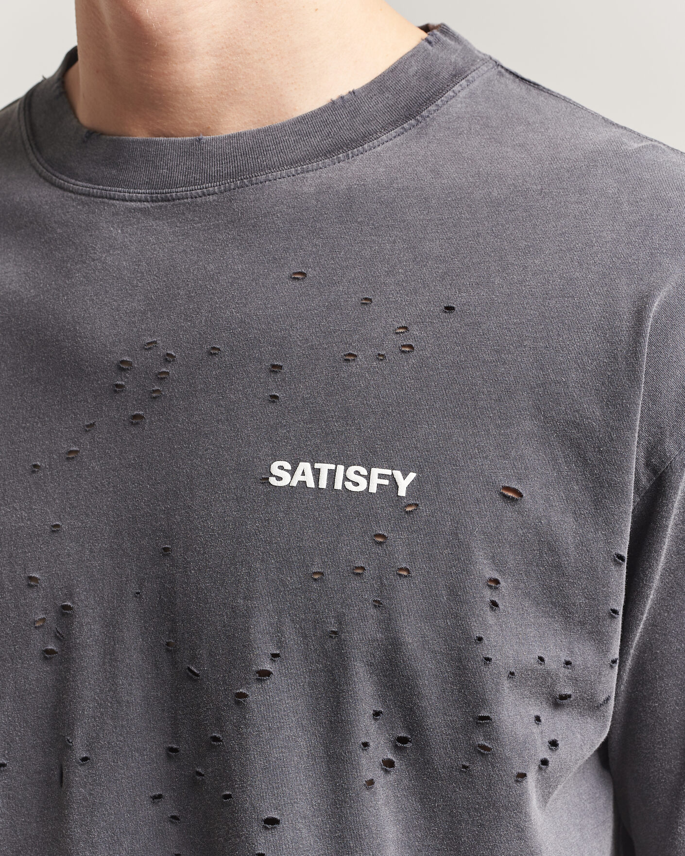 Mies | T-paidat | Satisfy | MothTech Small Logo T-Shirt Aged Black