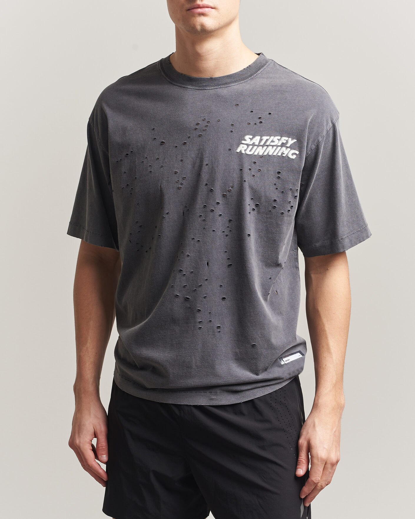 Mies | T-paidat | Satisfy | MothTech Small Logo T-Shirt Aged Black