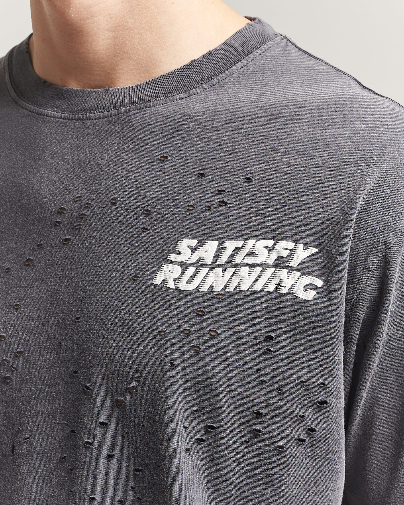 Mies | T-paidat | Satisfy | MothTech Small Logo T-Shirt Aged Black