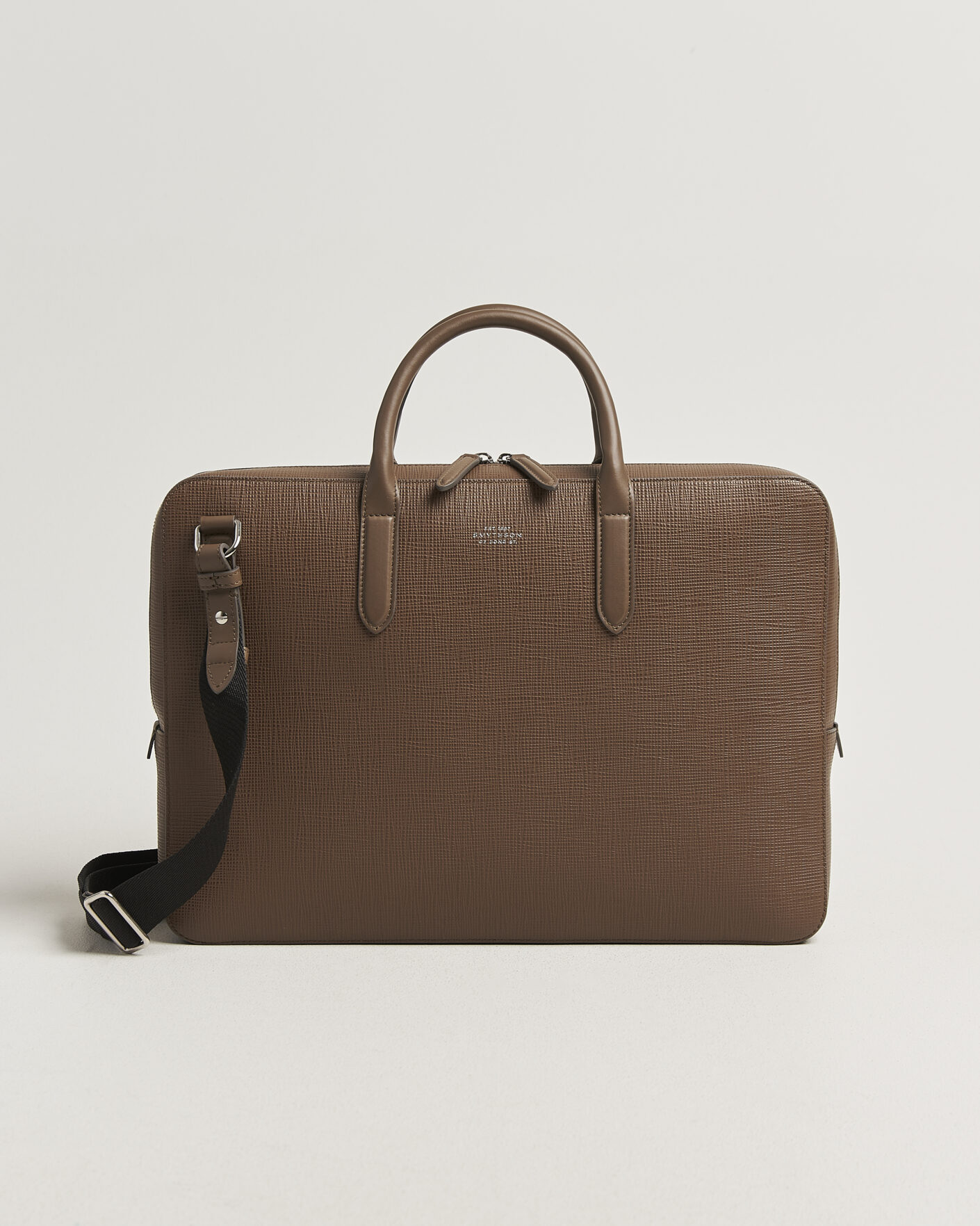 Mies | Laukut | Smythson | Panama Slim Lightweight Briefcase Fawn