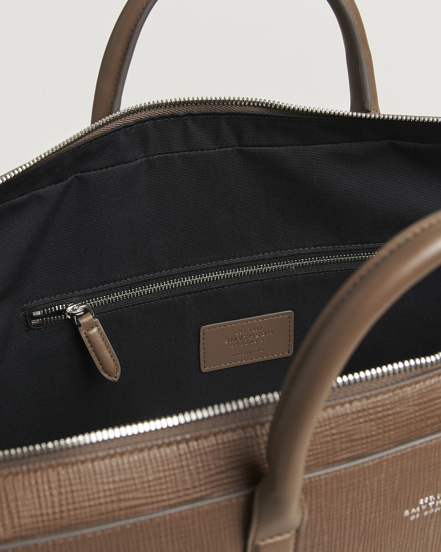 Mies | Laukut | Smythson | Panama Slim Lightweight Briefcase Fawn