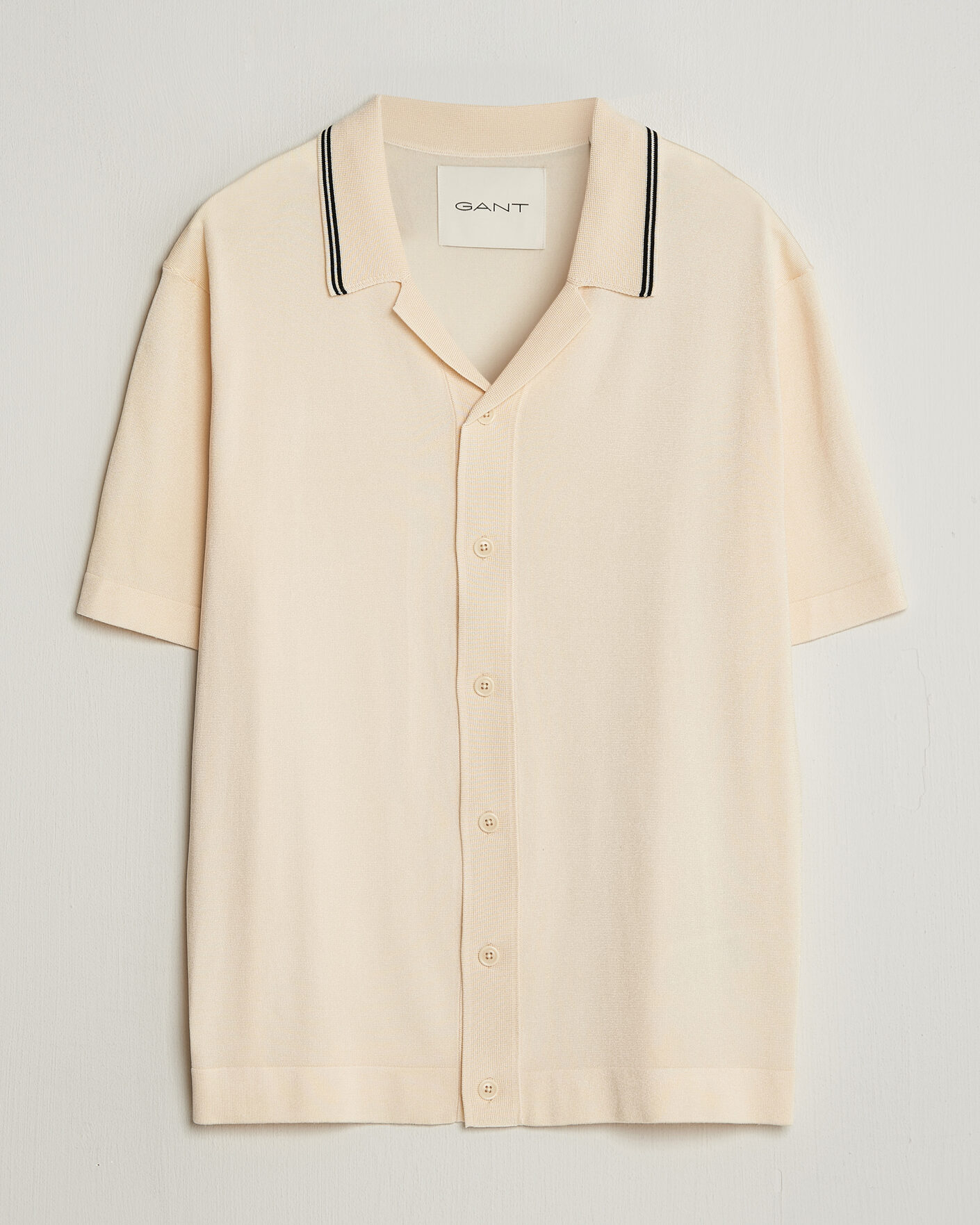 Mies | Kauluspaidat | GANT | Knitted Resort Collar Shirt Creamed White