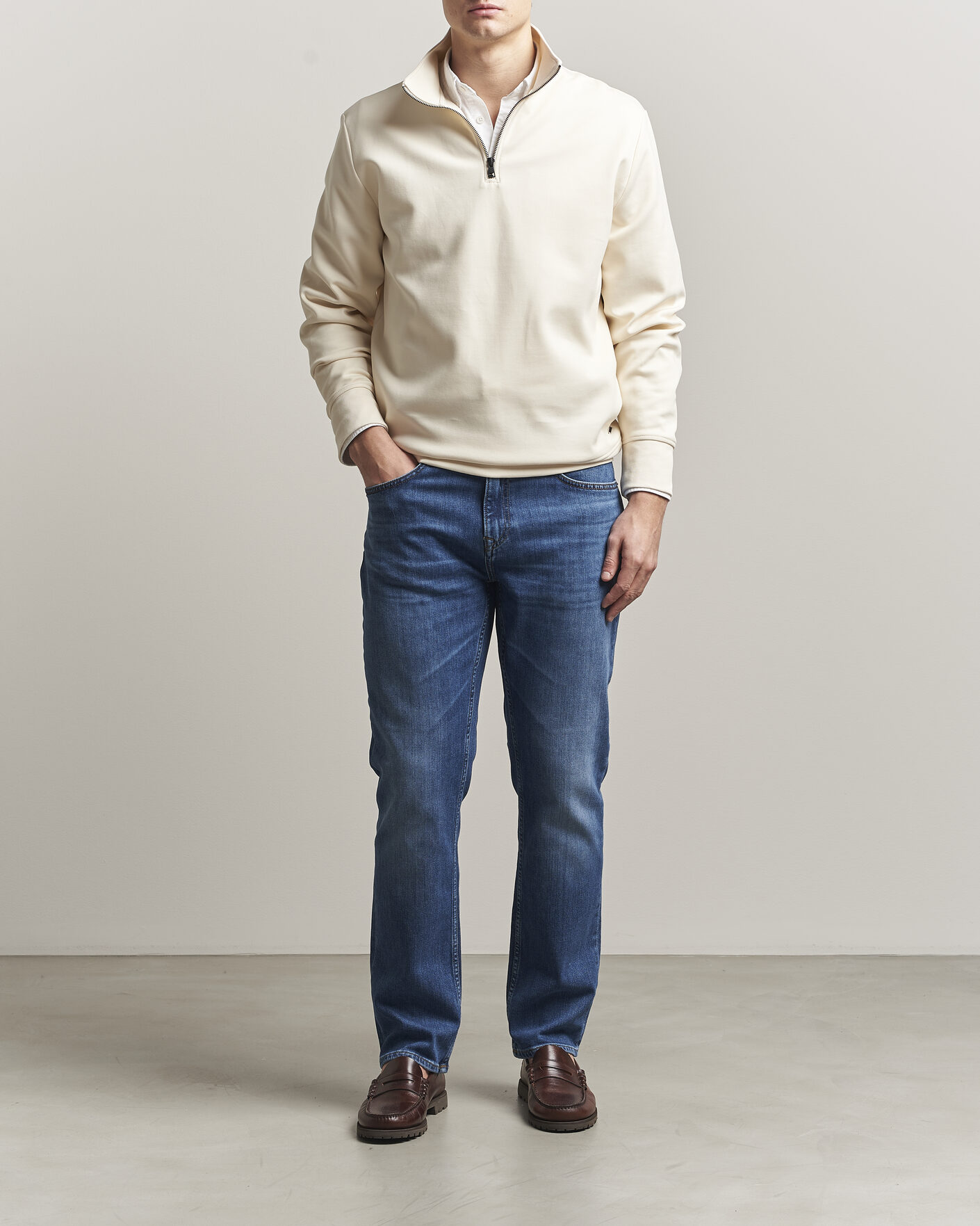 Mies | Farkut | GANT | Regular Fit Jeans Mid Blue Broken In