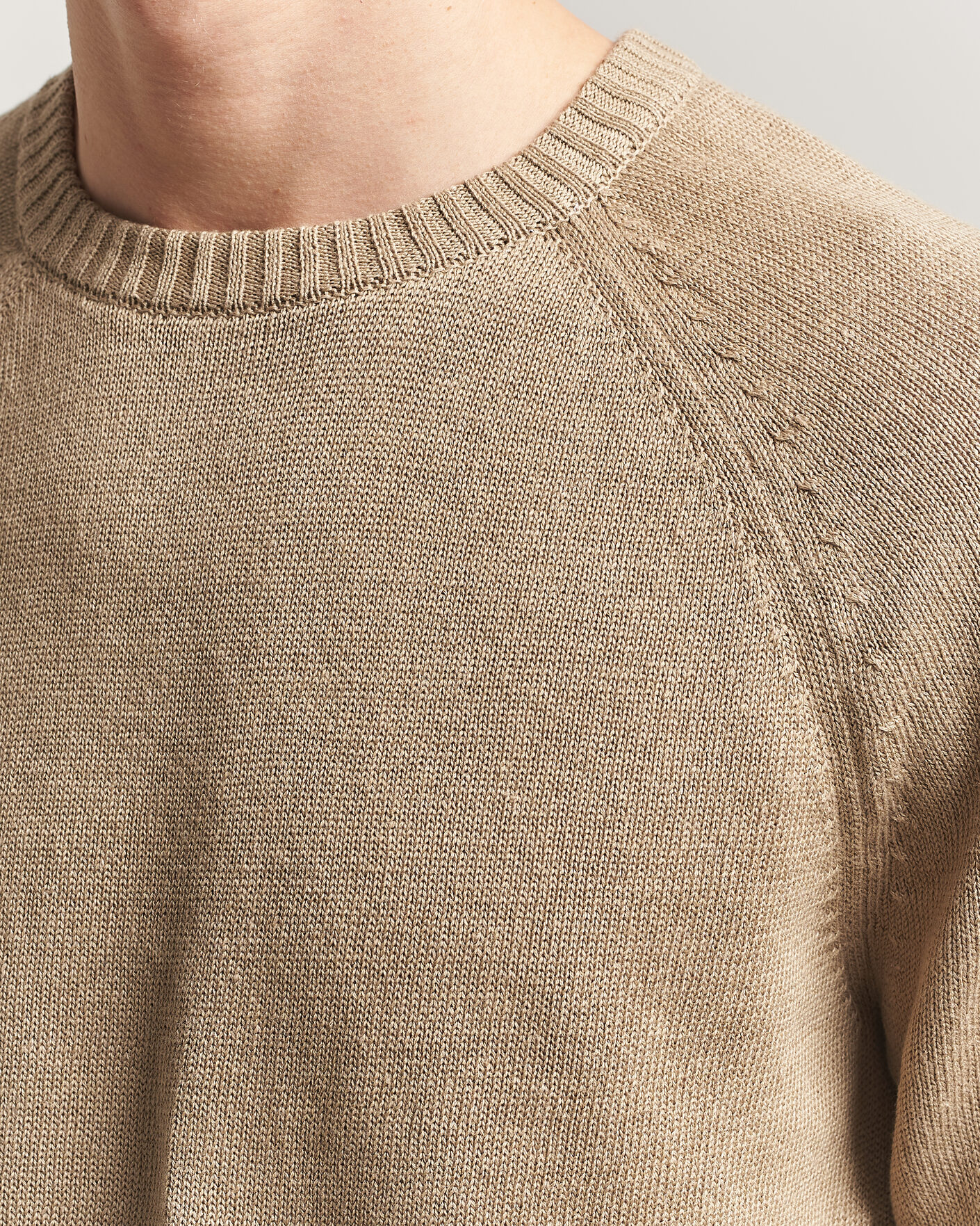 Mies | Puserot | GANT | Linen/Cotton Crew Neck Sweater Dark Khaki
