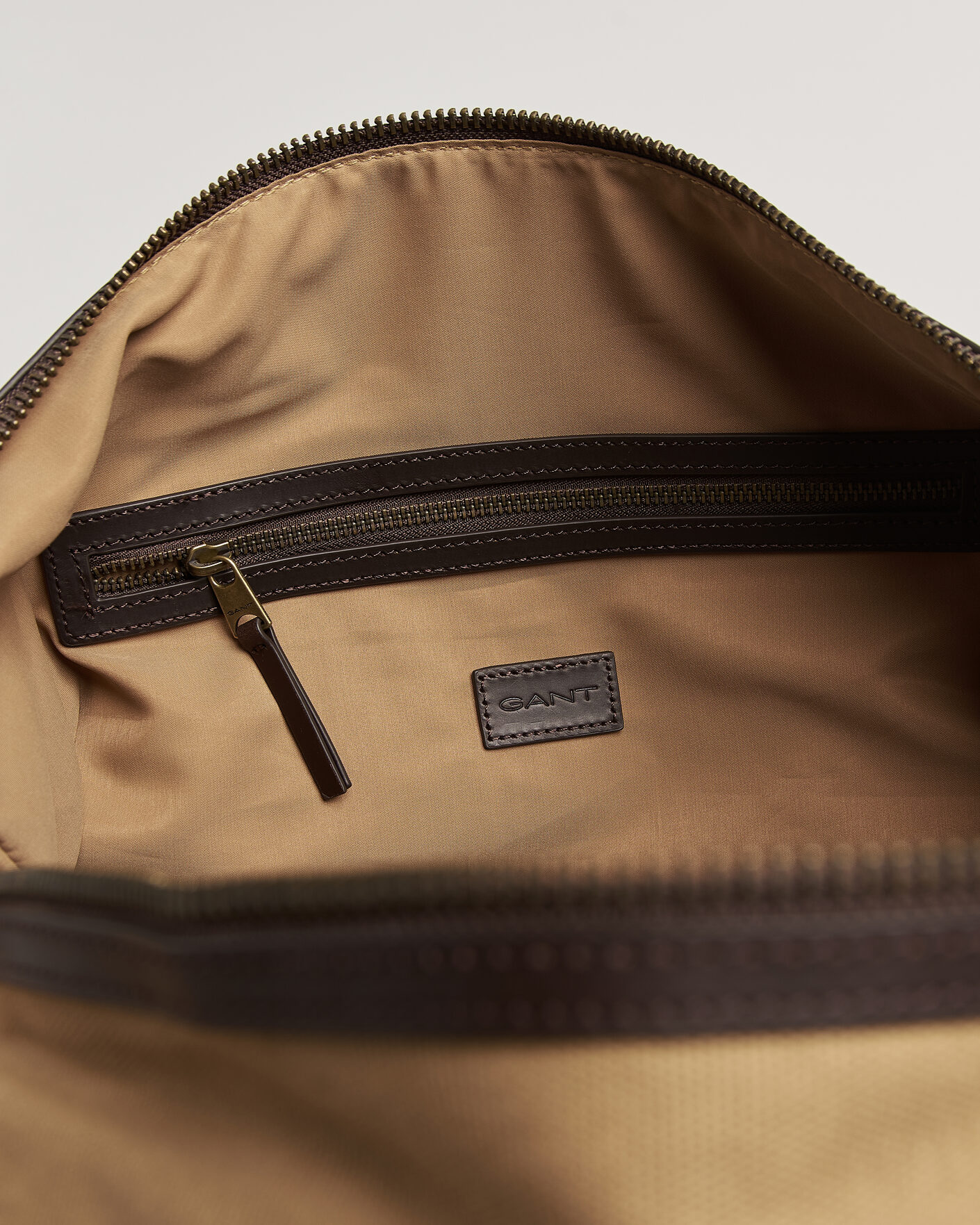 Mies | Laukut | GANT | Washed Canvas Duffle Bag Warm Khaki