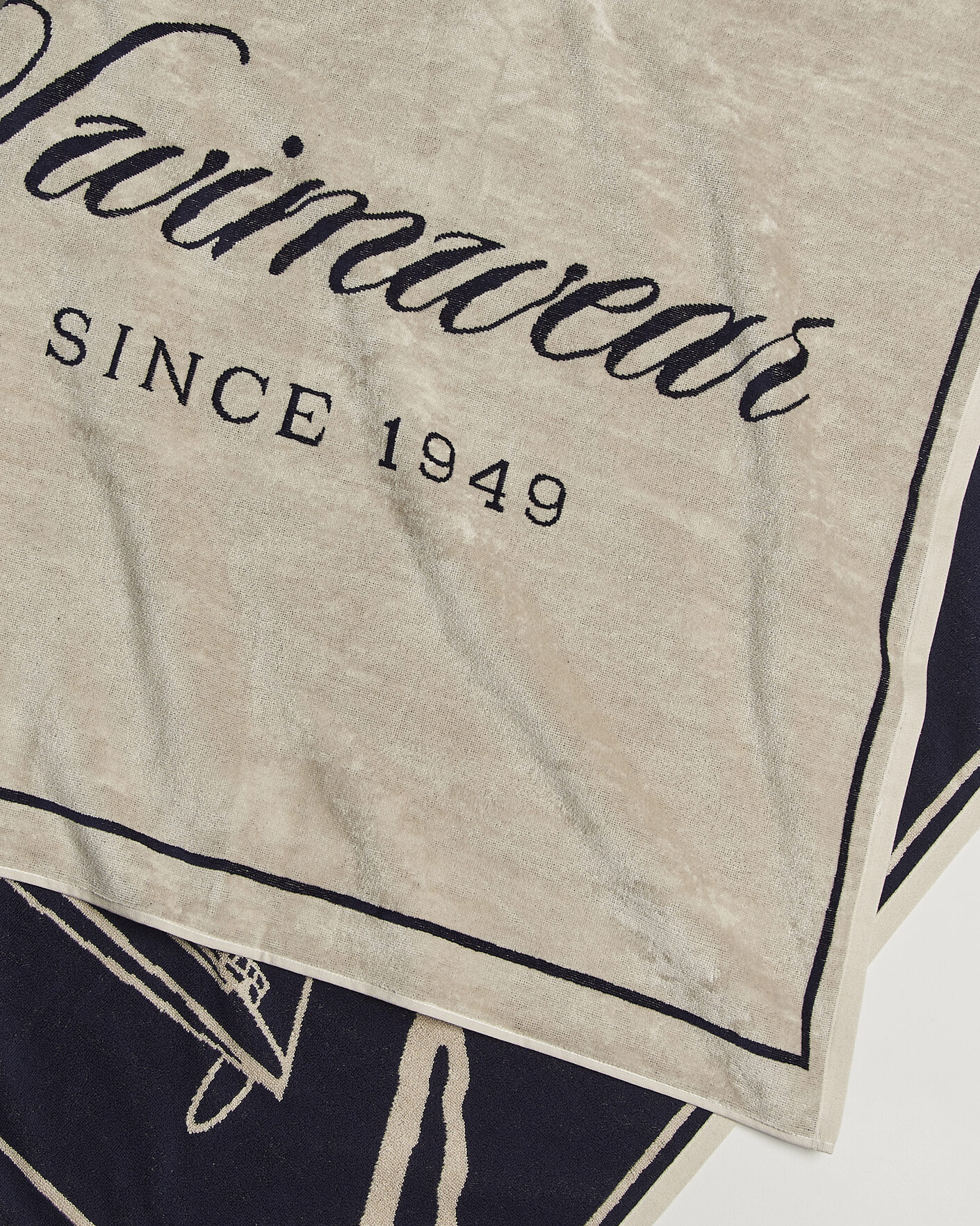 Mies | Tekstiilit | GANT | Since 1949 Beach Towel Faded Beige