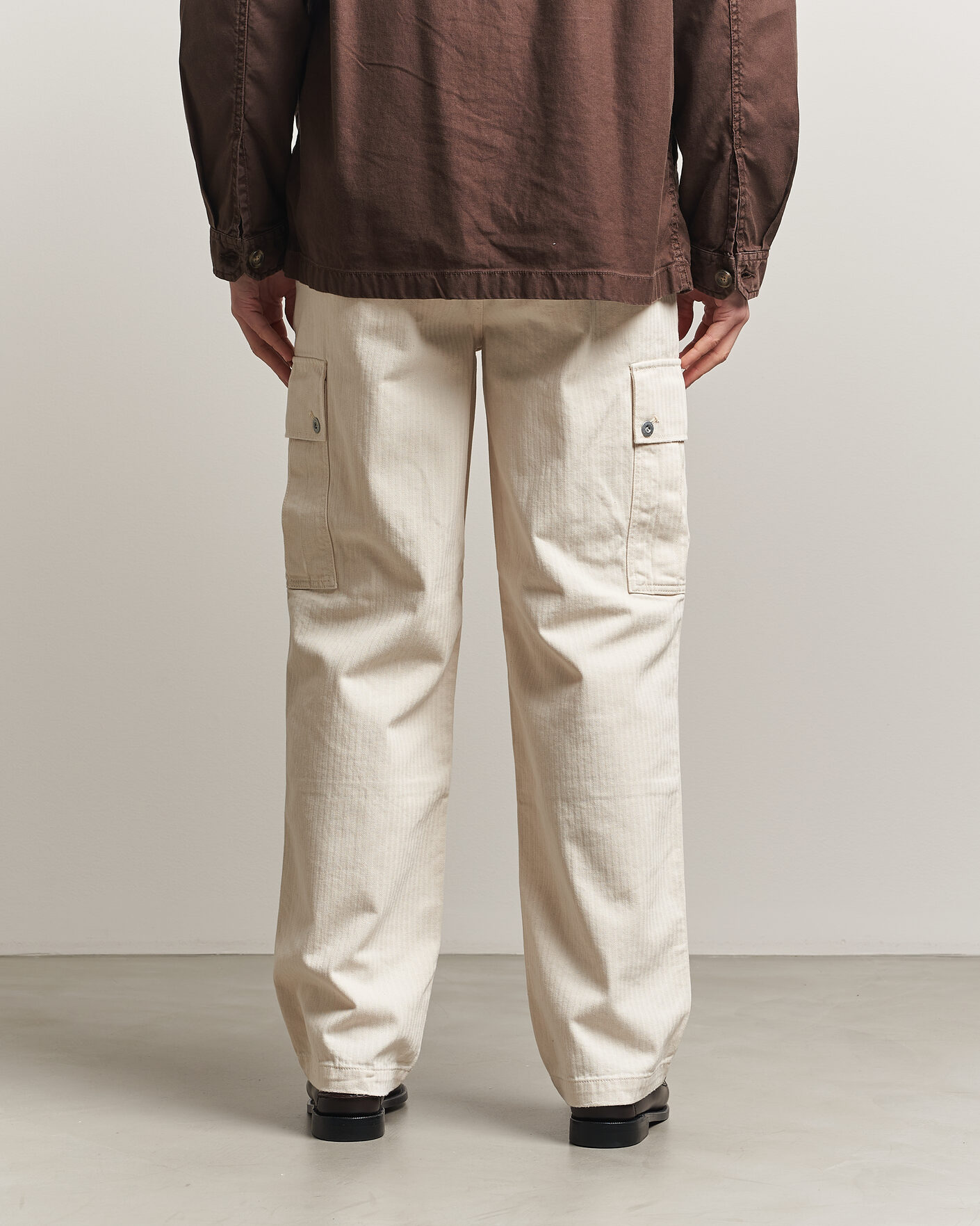 Mies | Housut | GANT | Relaxed Fit Herringbone Cargo Pants Creamed White