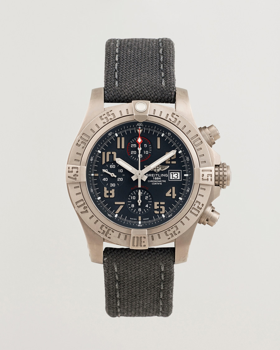 Mies | Breitling Pre-Owned Avenger Bandit | Breitling Pre-Owned | Avenger Bandit