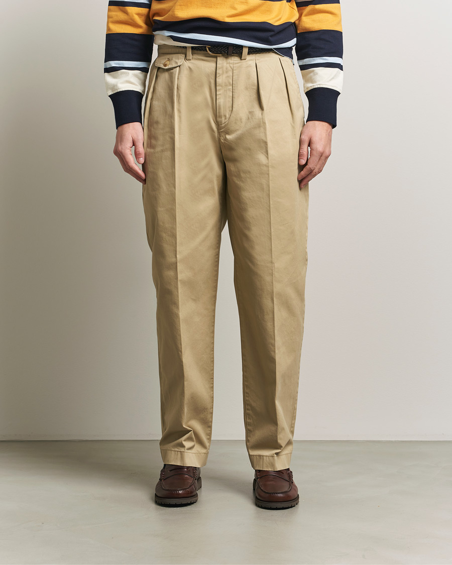 Mies | Housut | Gant | Regular Pleated Twill Chinos Woody Beige