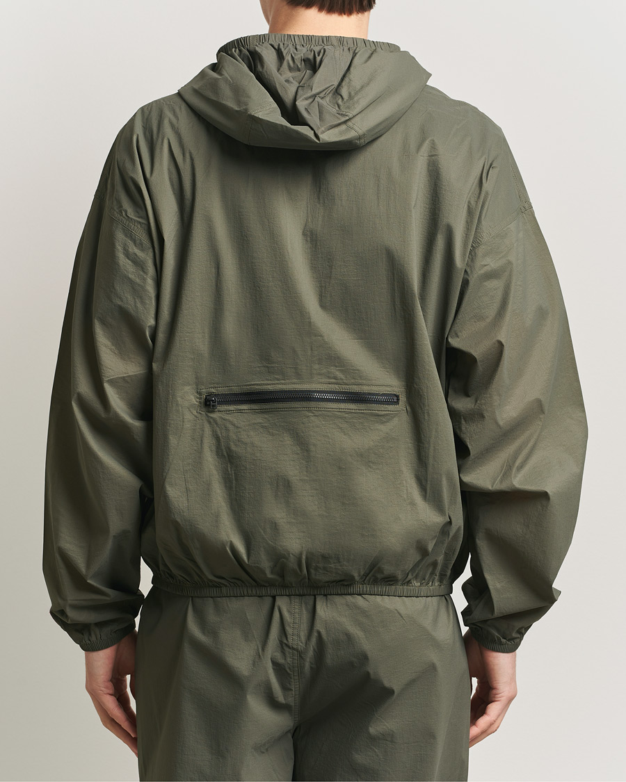Mies | Takit | The North Face | Red Box Packable Wind Jacket New Taupe Green