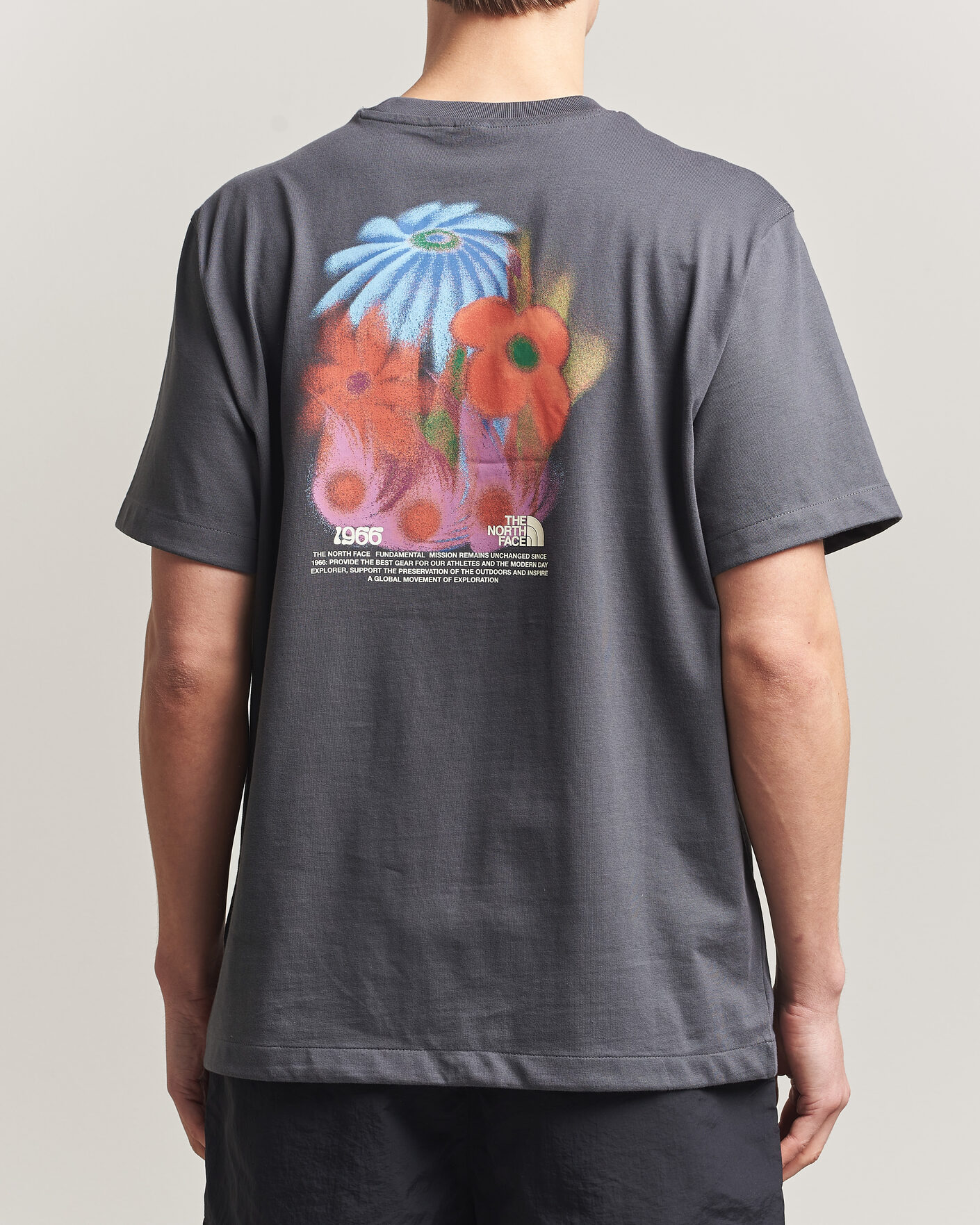 Mies | T-paidat | The North Face | 1966 Printed T-Shirt Anthracite Grey