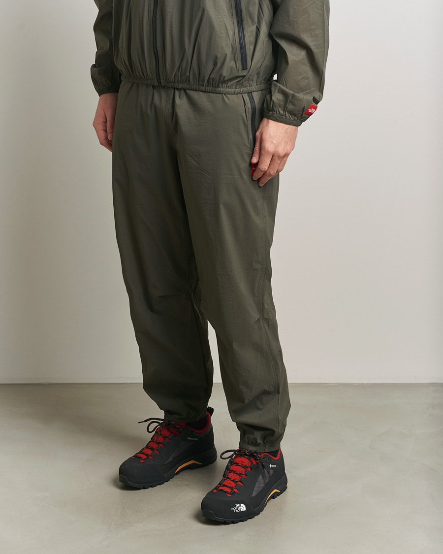 Mies | Maastojuoksukengät | The North Face | Verto Alpine Casentino Black/Red