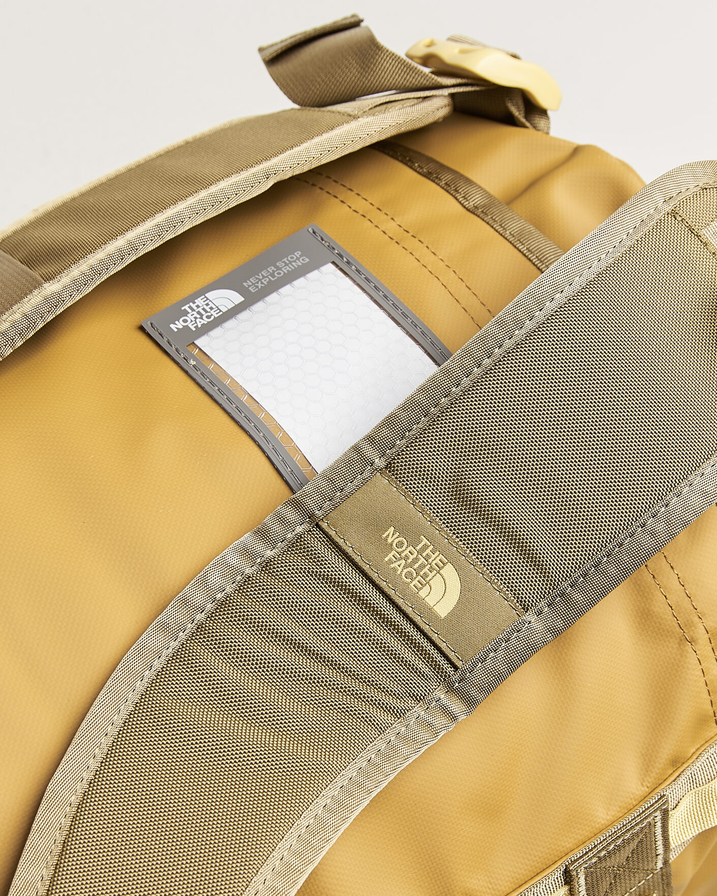 Mies | Laukut | The North Face | Base Camp Duffel S Golden Tan