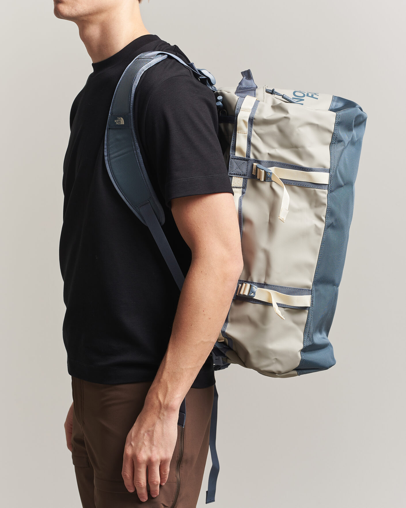 Mies | Laukut | The North Face | Base Camp Duffel S Stone Slab