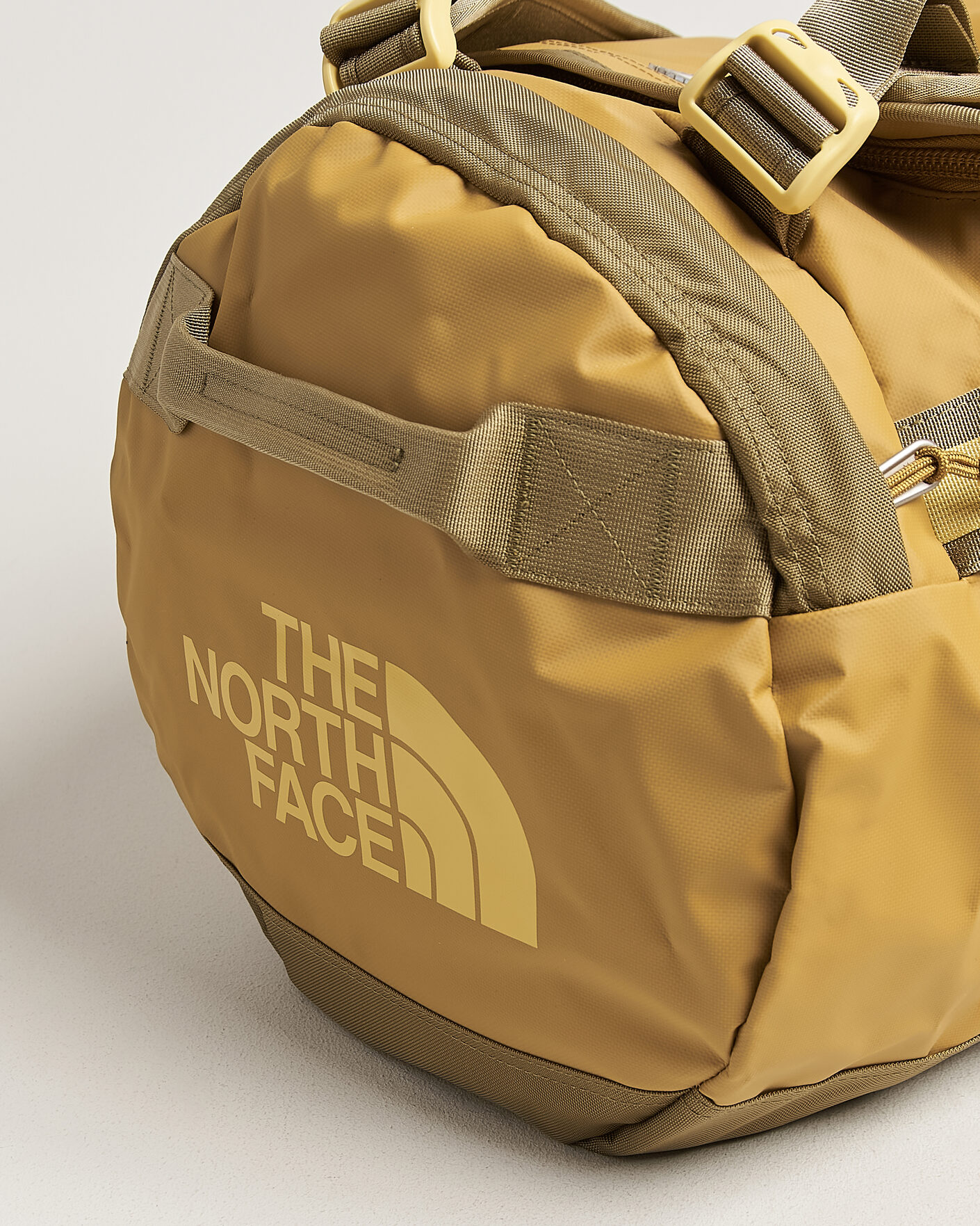 Mies | Laukut | The North Face | Base Camp Duffel M Golden Tan