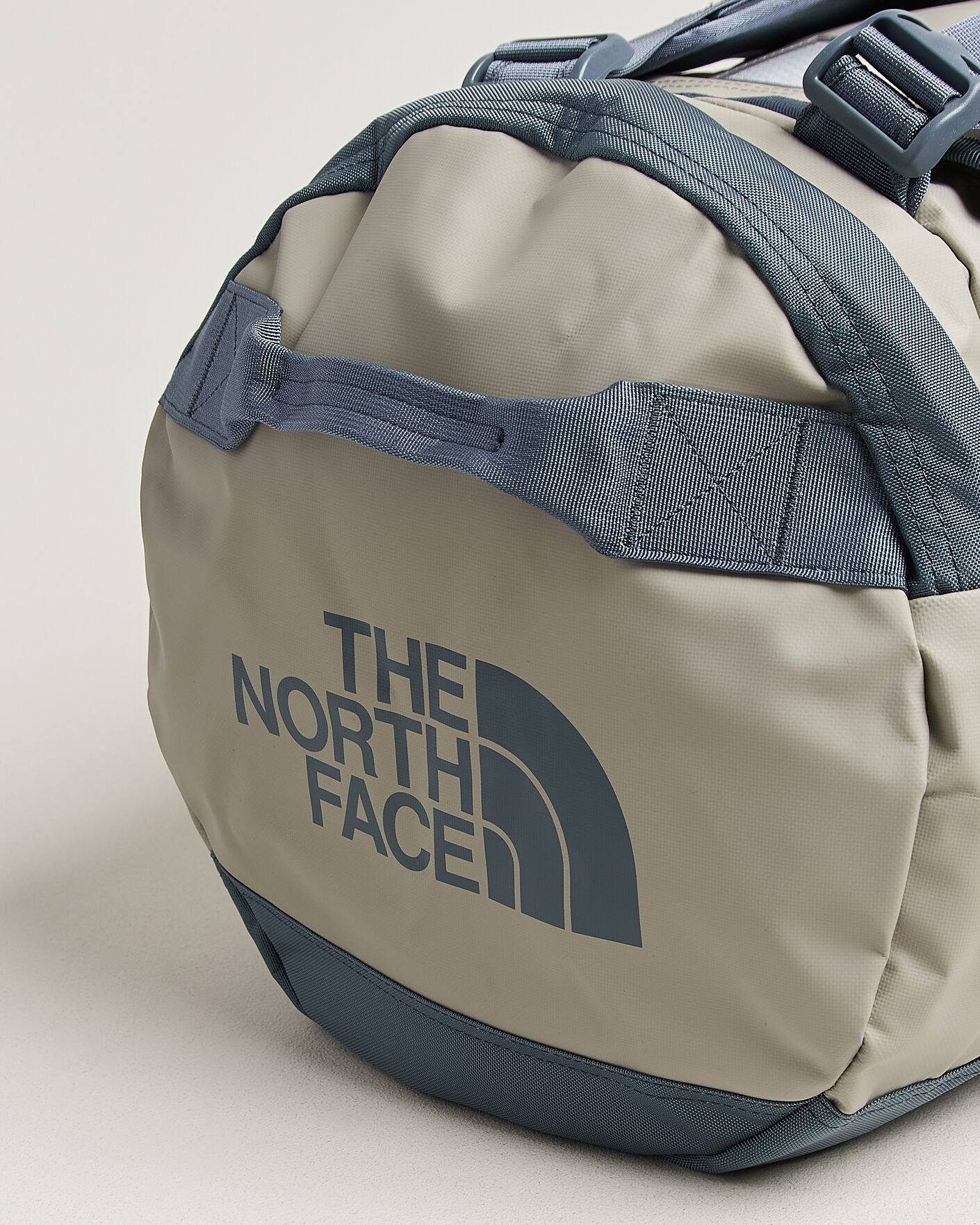 Mies | Laukut | The North Face | Base Camp Duffel M Stone Slab