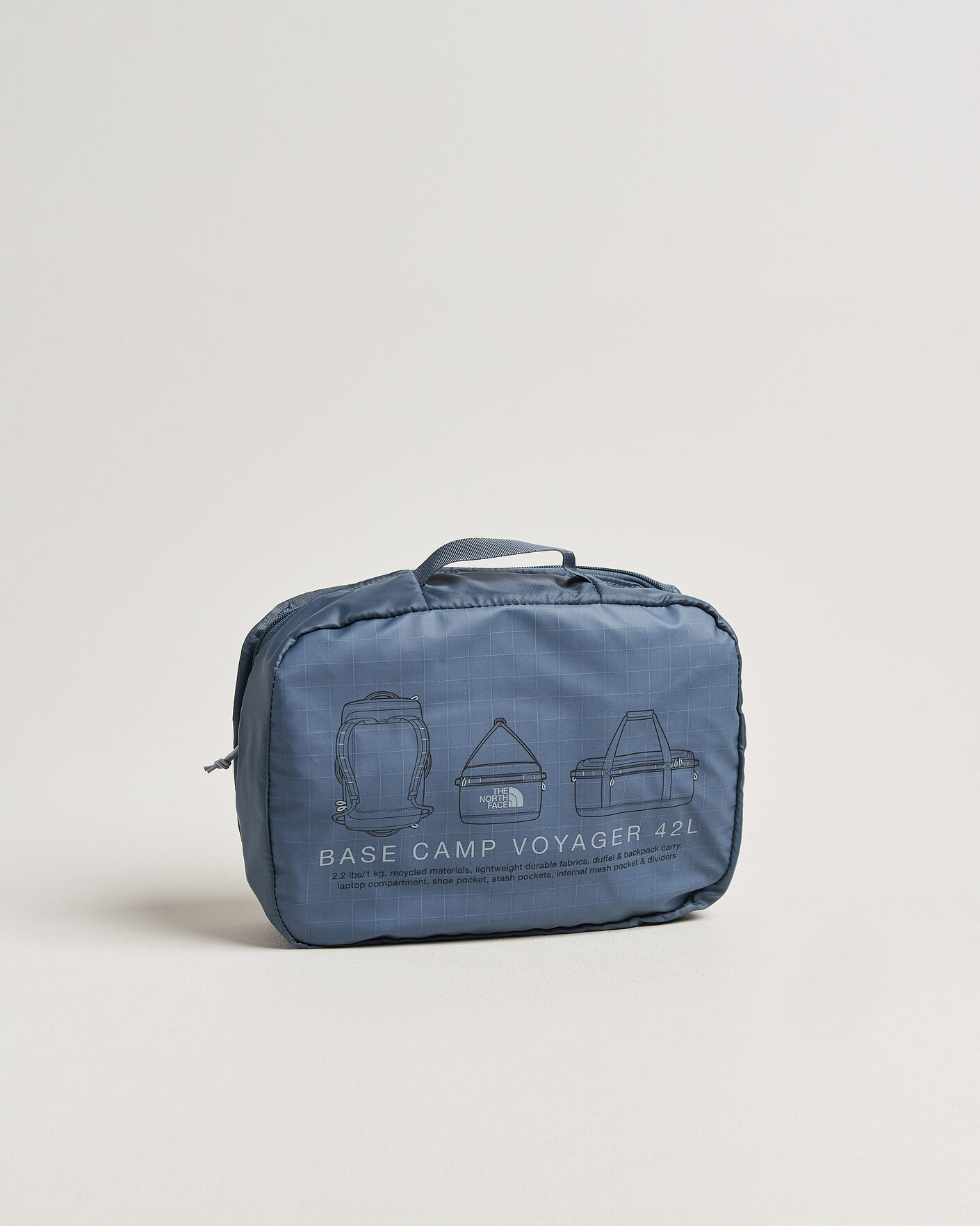 Mies | Laukut | The North Face | Base Camp Voyager Duffel 42 Granite Grey