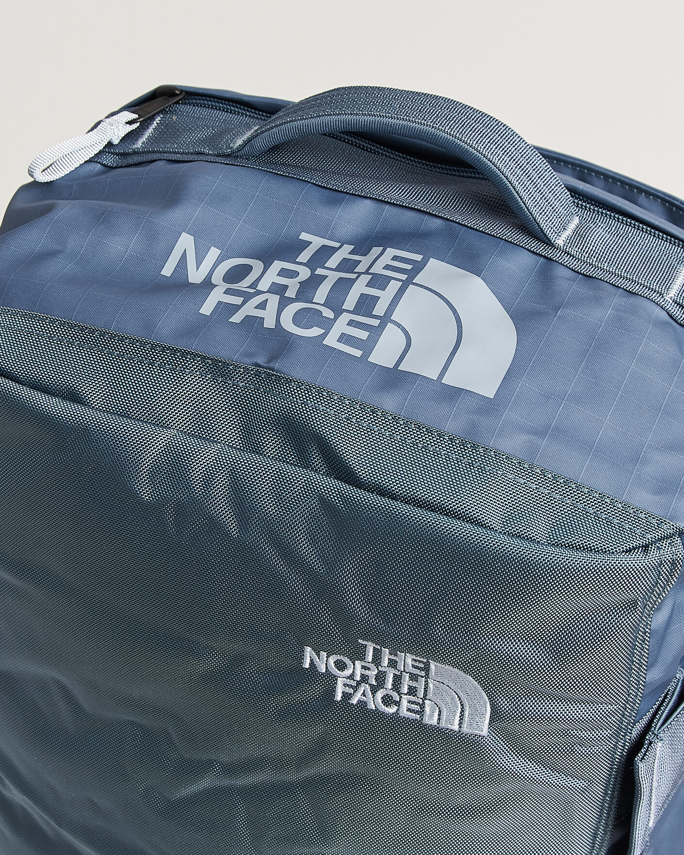 Mies | Laukut | The North Face | Base Camp Voyager Duffel 32 Granite Grey