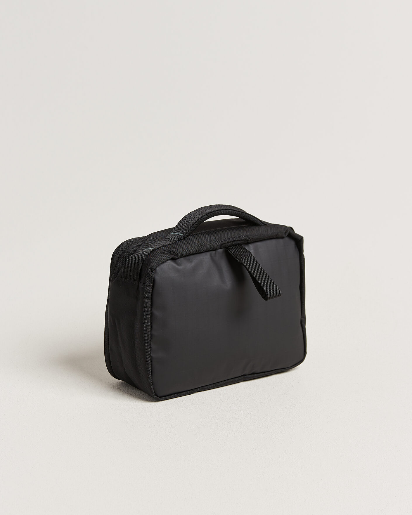 Mies | Laukut | The North Face | Base Camp Voyager Toiletry Kit Black