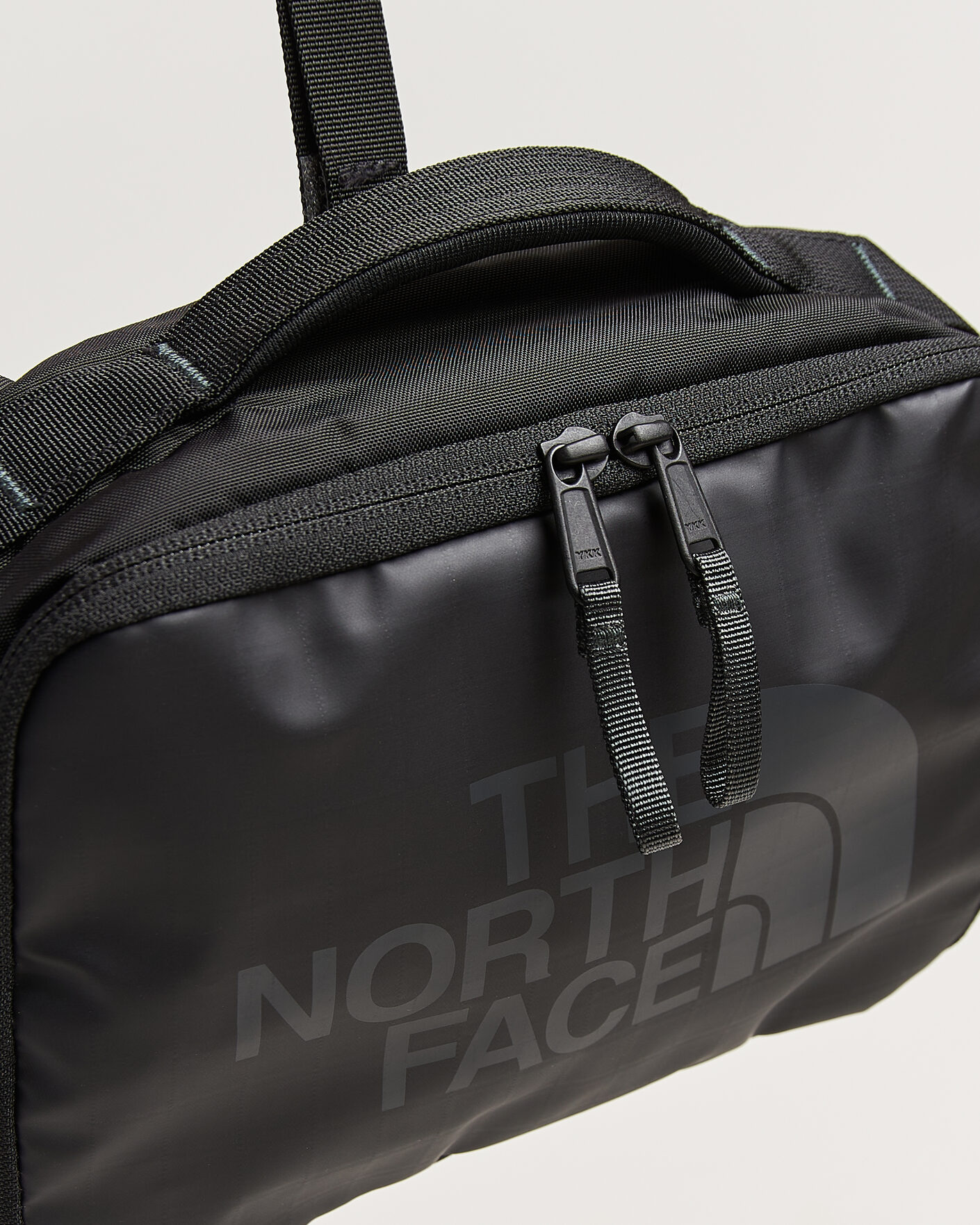 Mies | Laukut | The North Face | Base Camp Voyager Toiletry Kit Black