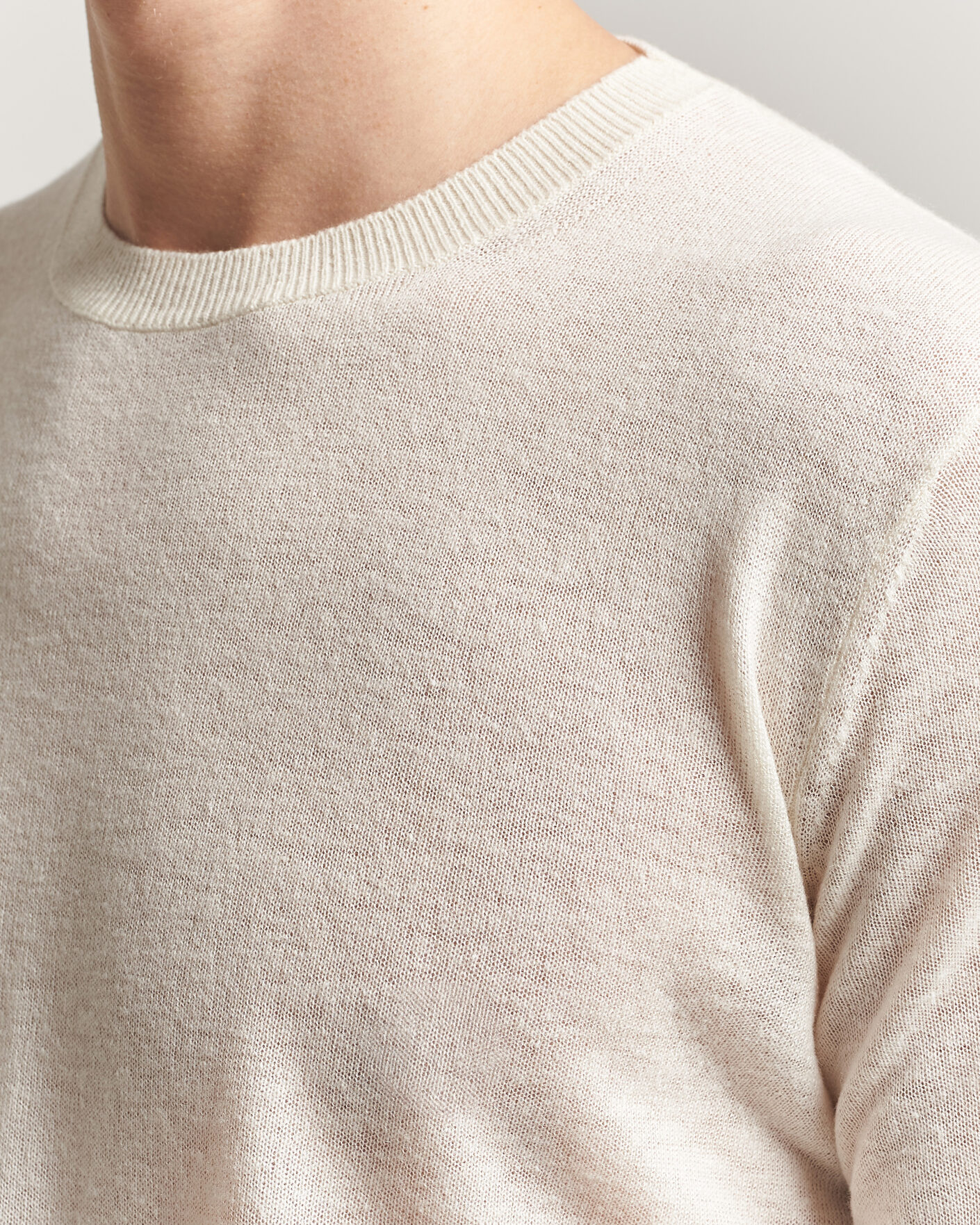 Mies | Puserot | Piacenza Cashmere | Soft Silk/Cashmere Crew Neck  Off White