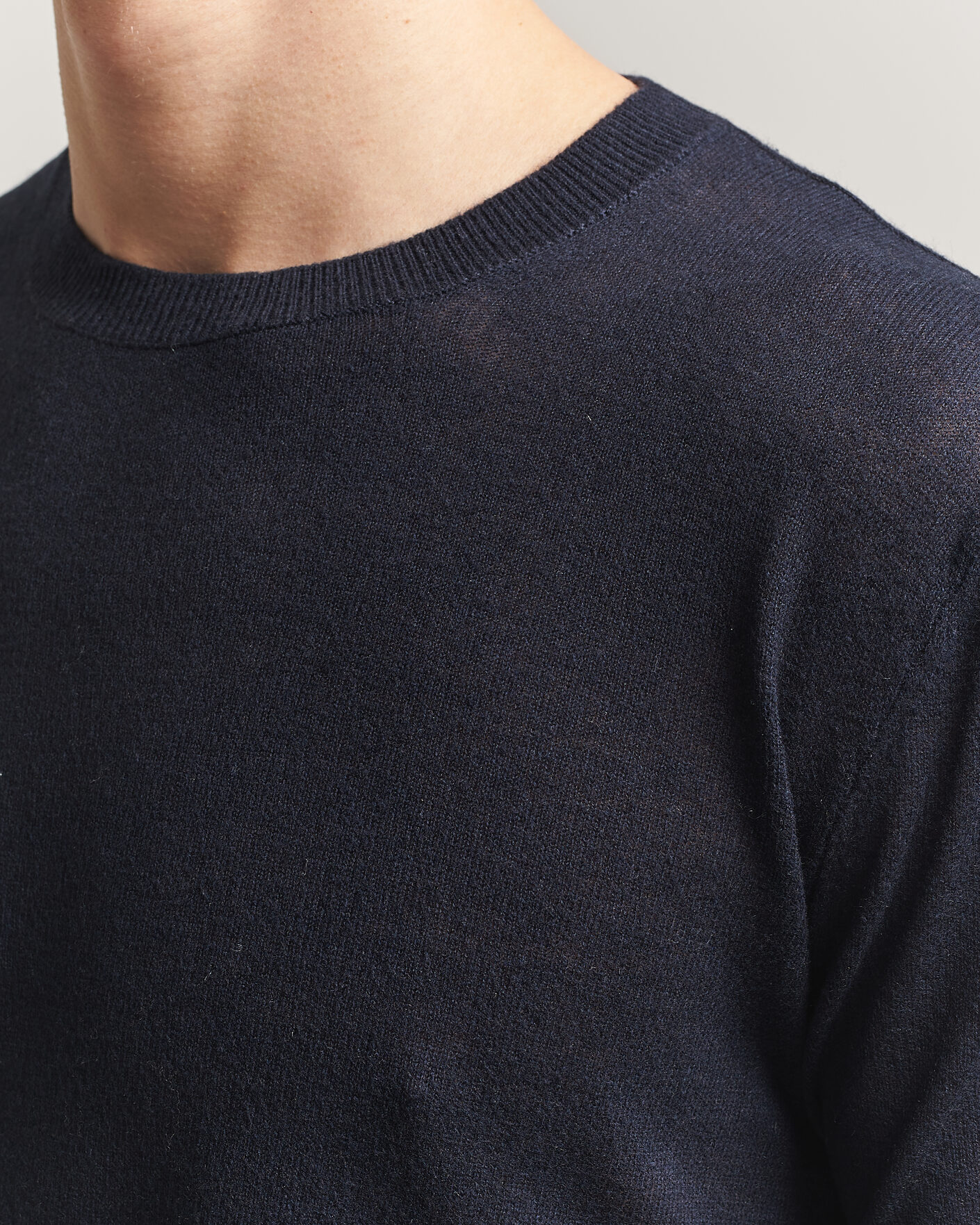 Mies | Puserot | Piacenza Cashmere | Soft Silk/Cashmere Crew Neck Navy