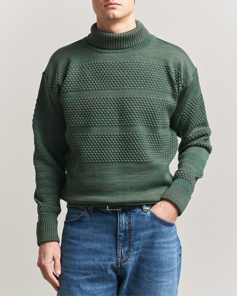 Mies | Puserot | S.N.S. Herning | Fisherman Sweater Natural Machine Green