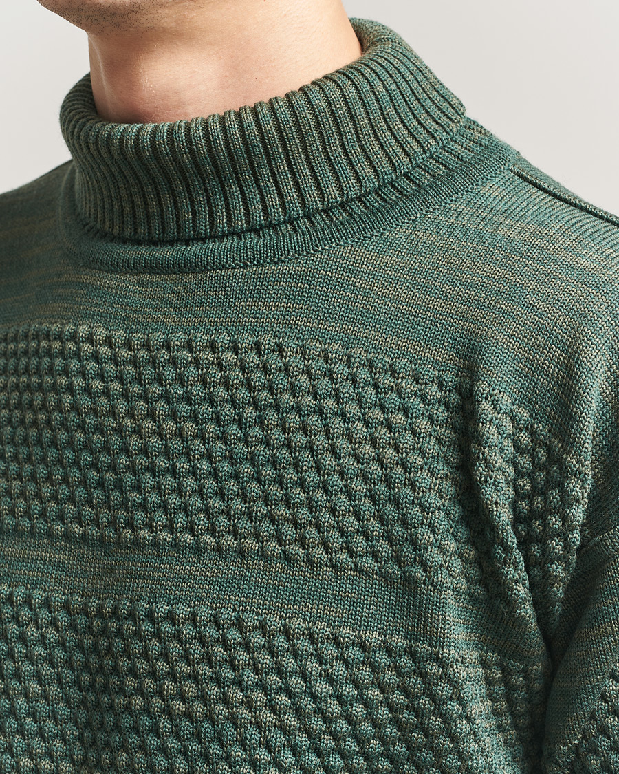Mies | Puserot | S.N.S. Herning | Fisherman Sweater Natural Machine Green